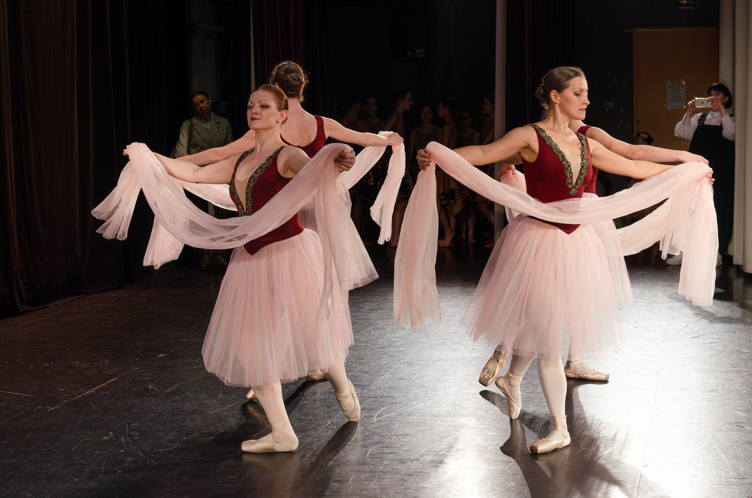 Балет, танец (концерты, уроки, репетиции, закулисье танцующих детей и взрослых). Портретный и репортажный фотограф в Санкт-Петербурге Варвара Жукова