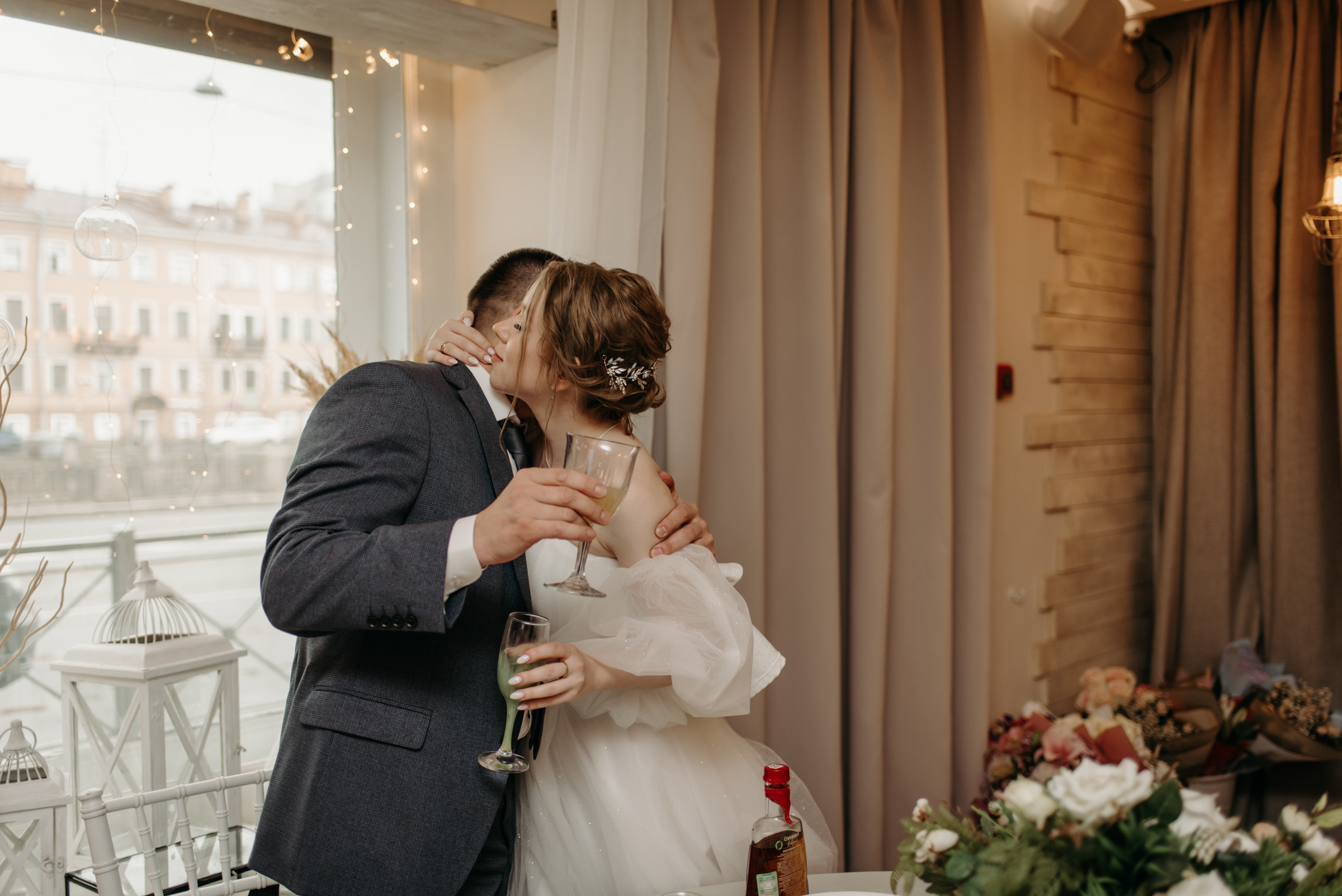 свадебный банкет в ресторане весенний