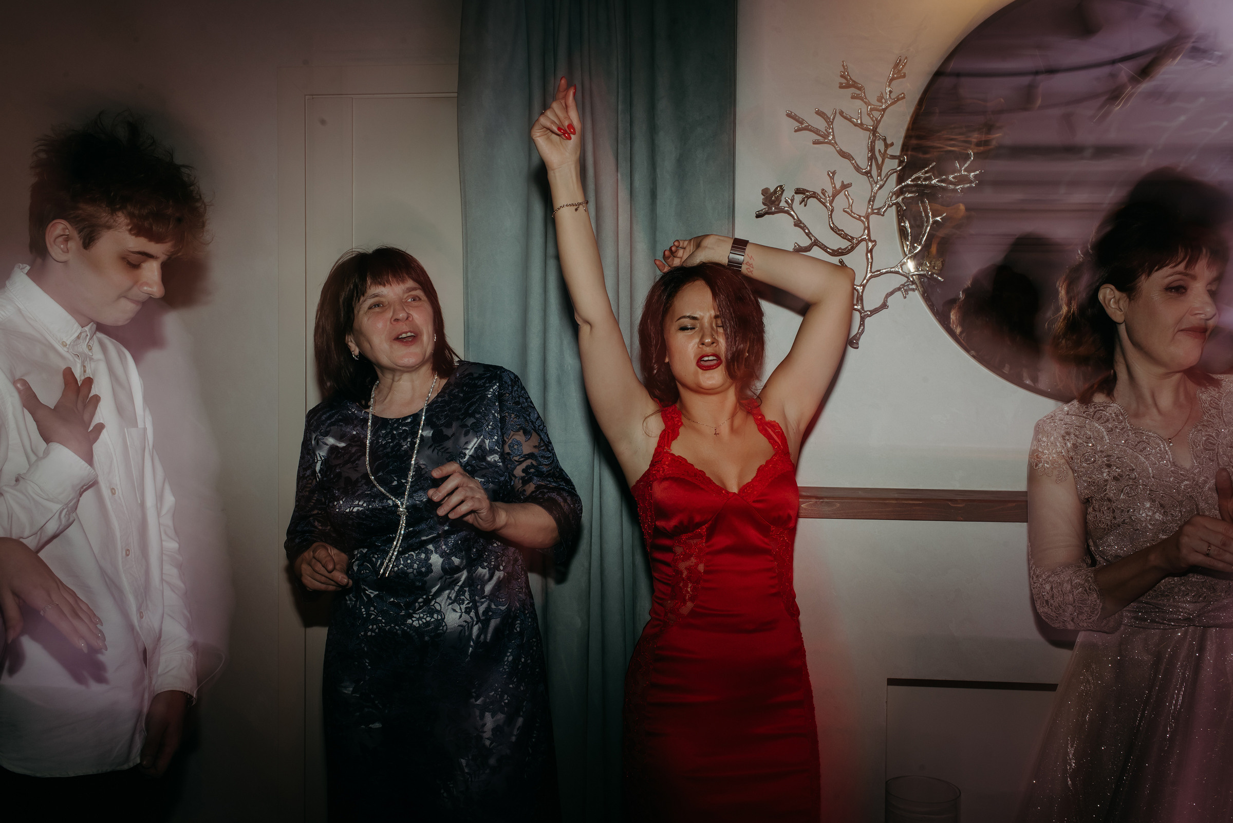 свадебный банкет в ресторане весенний