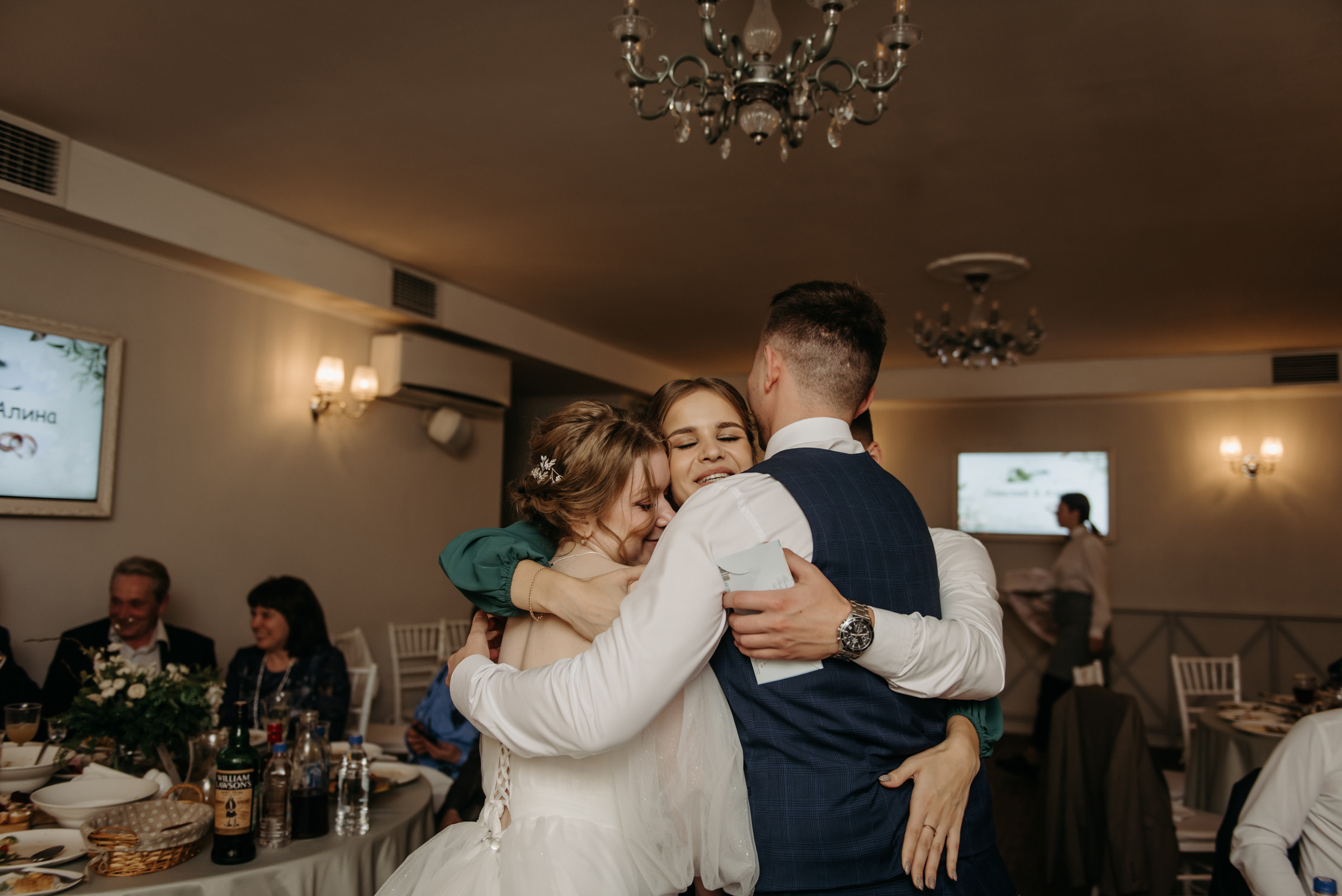 свадебный банкет в ресторане весенний