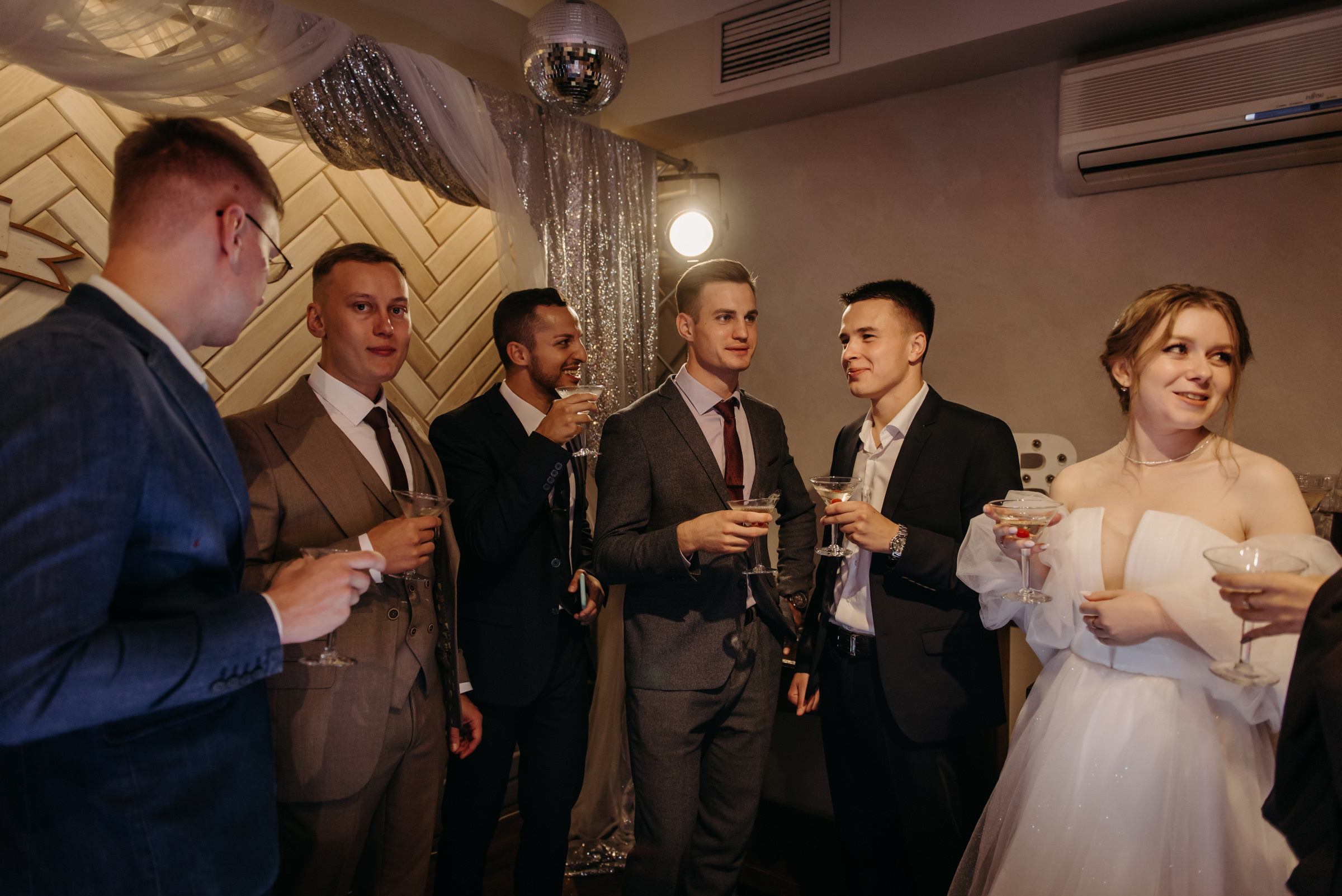 свадебный банкет в ресторане весенний