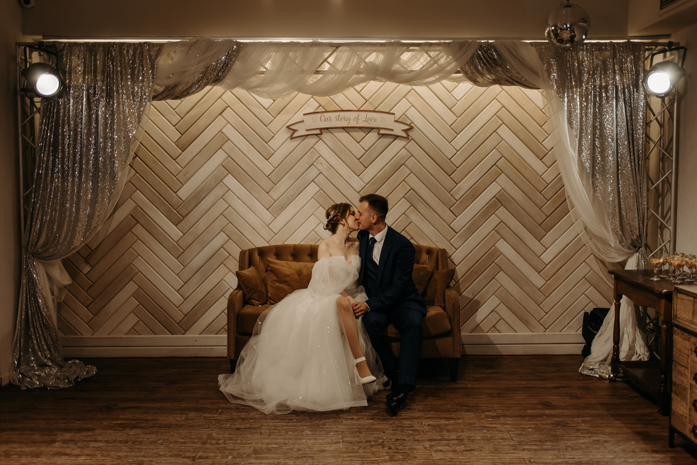 свадебный банкет в ресторане весенний