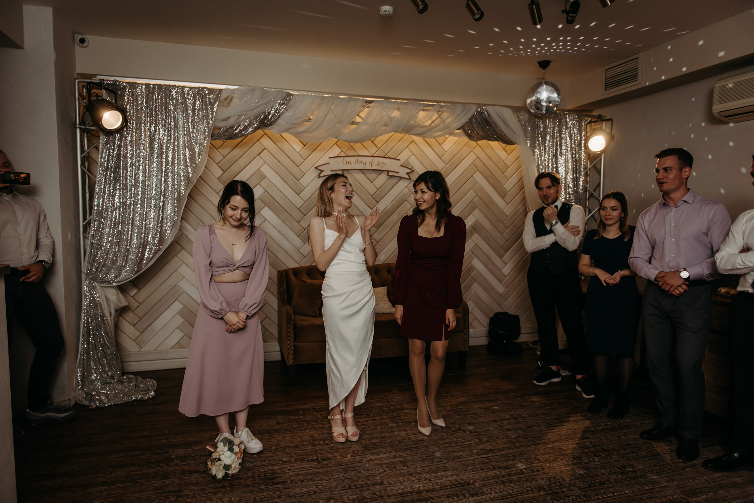 свадебный банкет в ресторане весенний