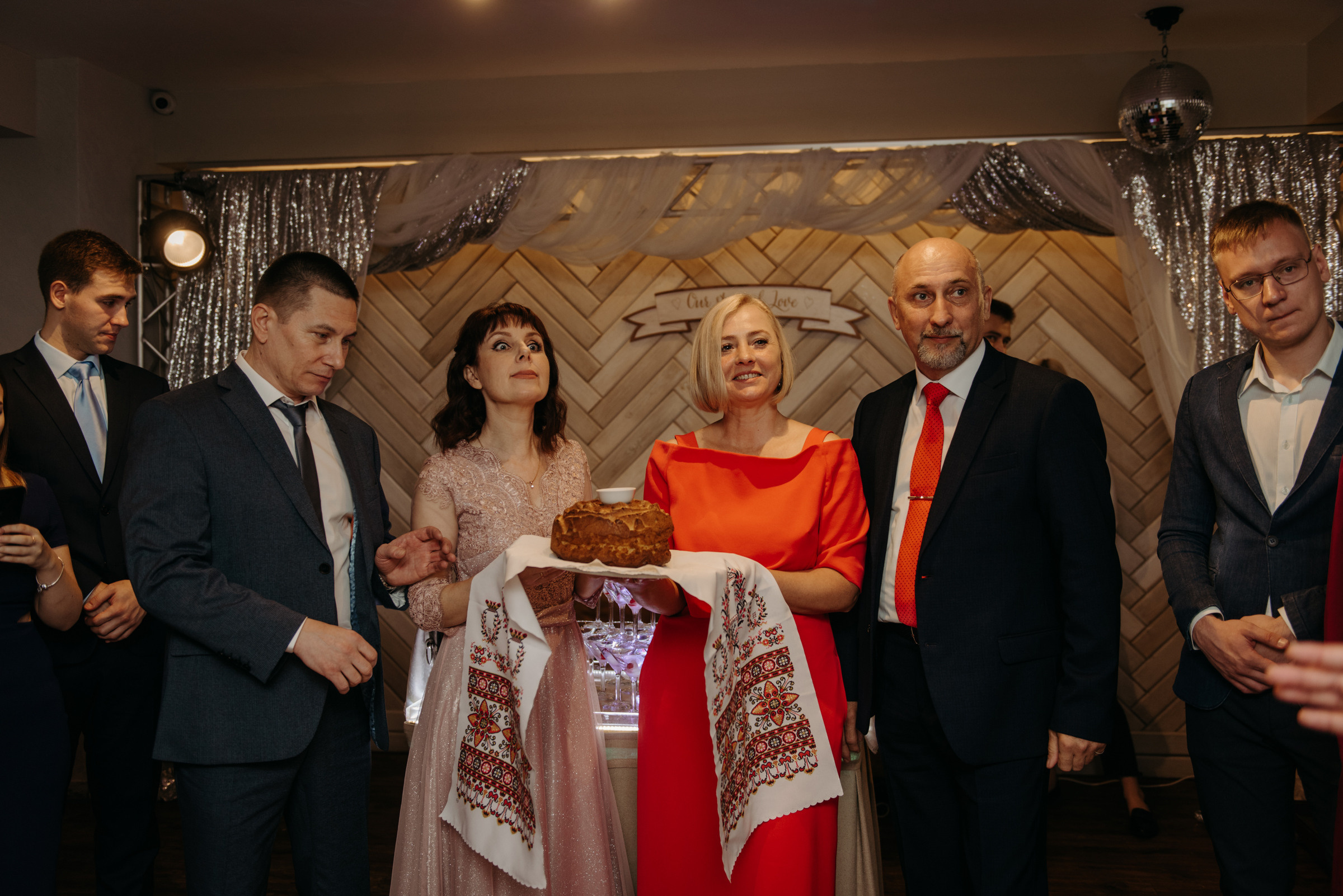 свадебный банкет в ресторане весенний