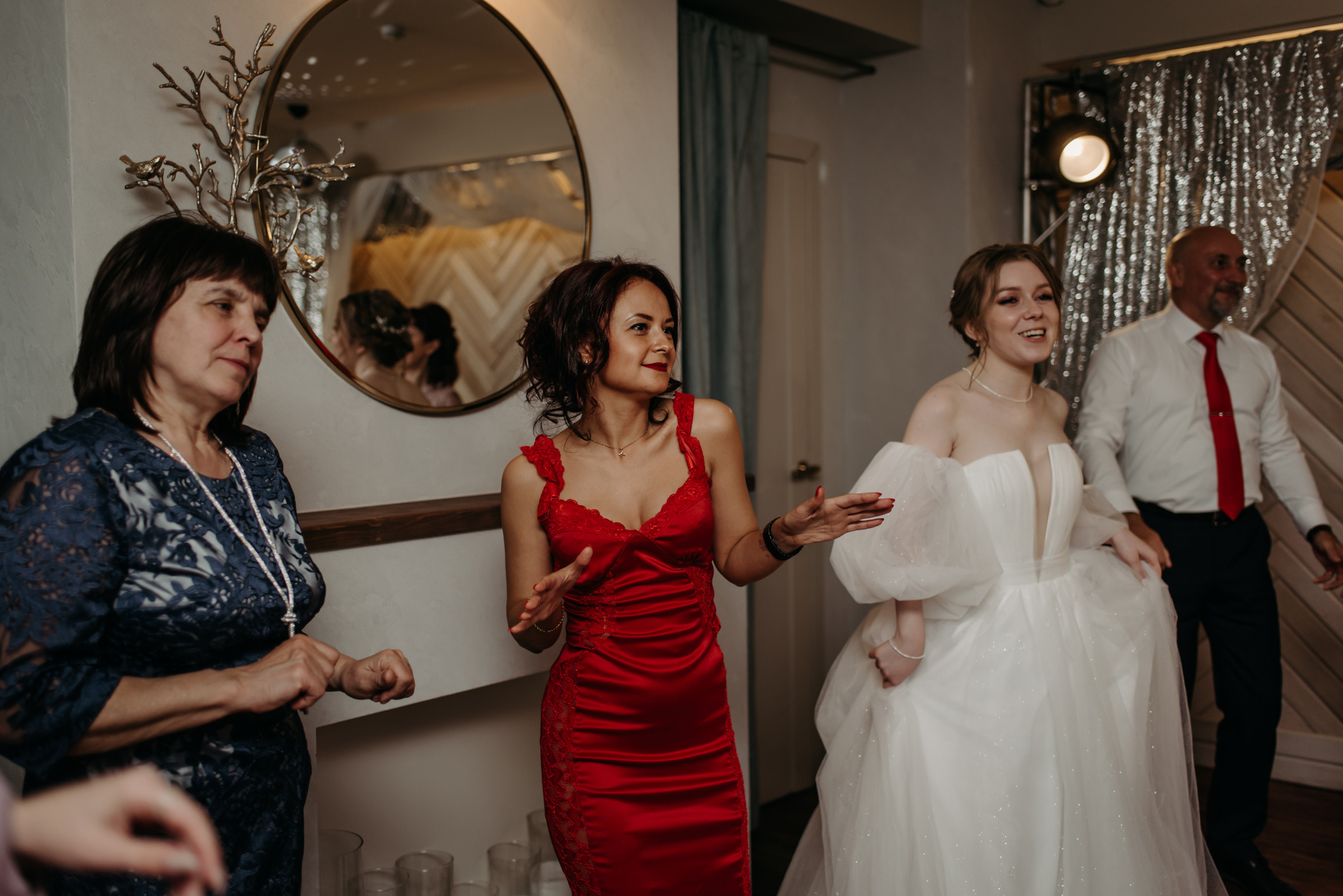 свадебный банкет в ресторане весенний