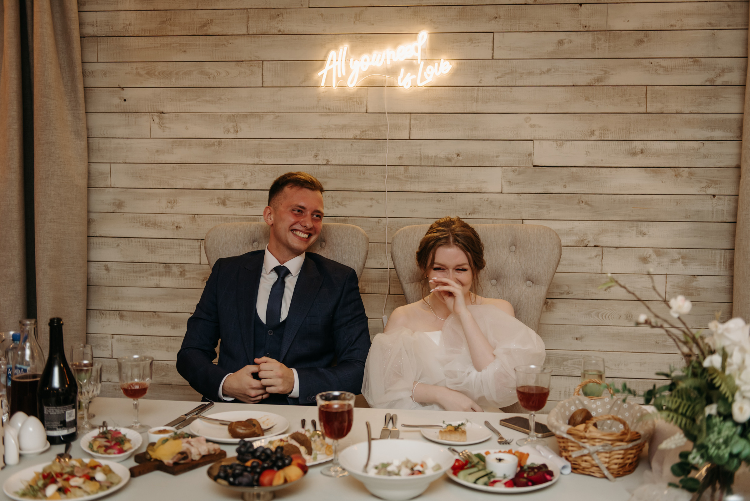 свадебный банкет в ресторане весенний