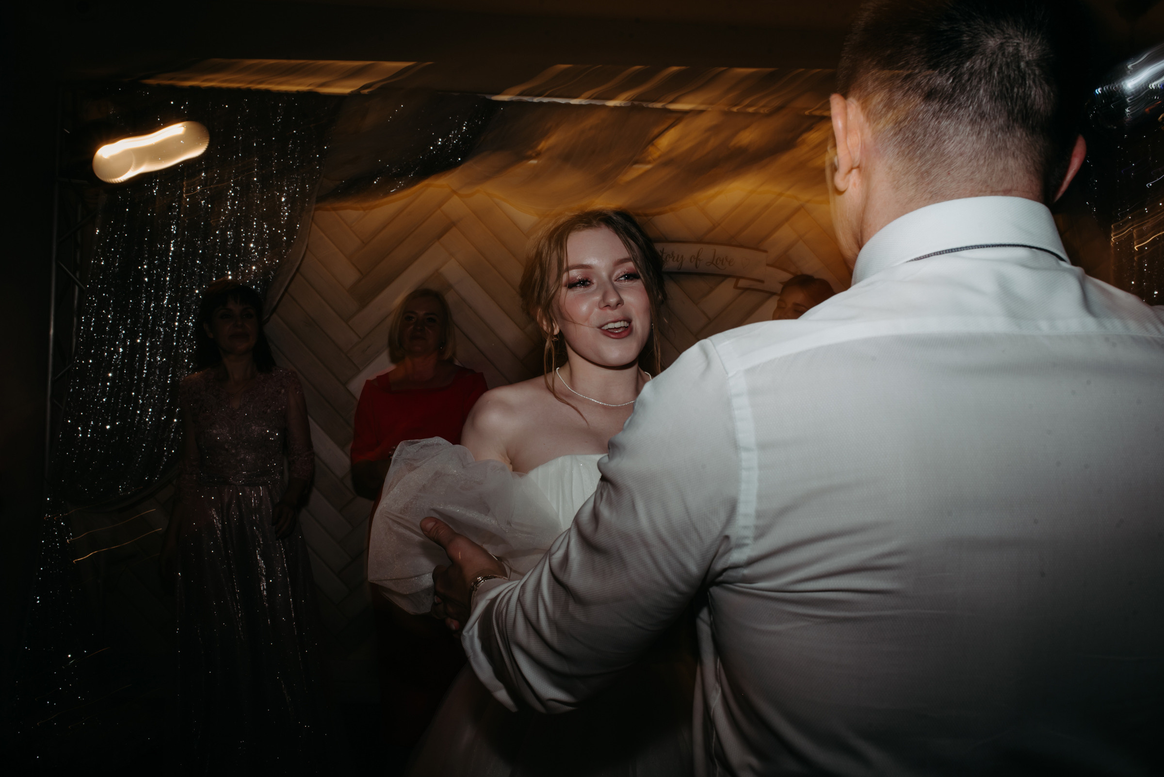 свадебный банкет в ресторане весенний