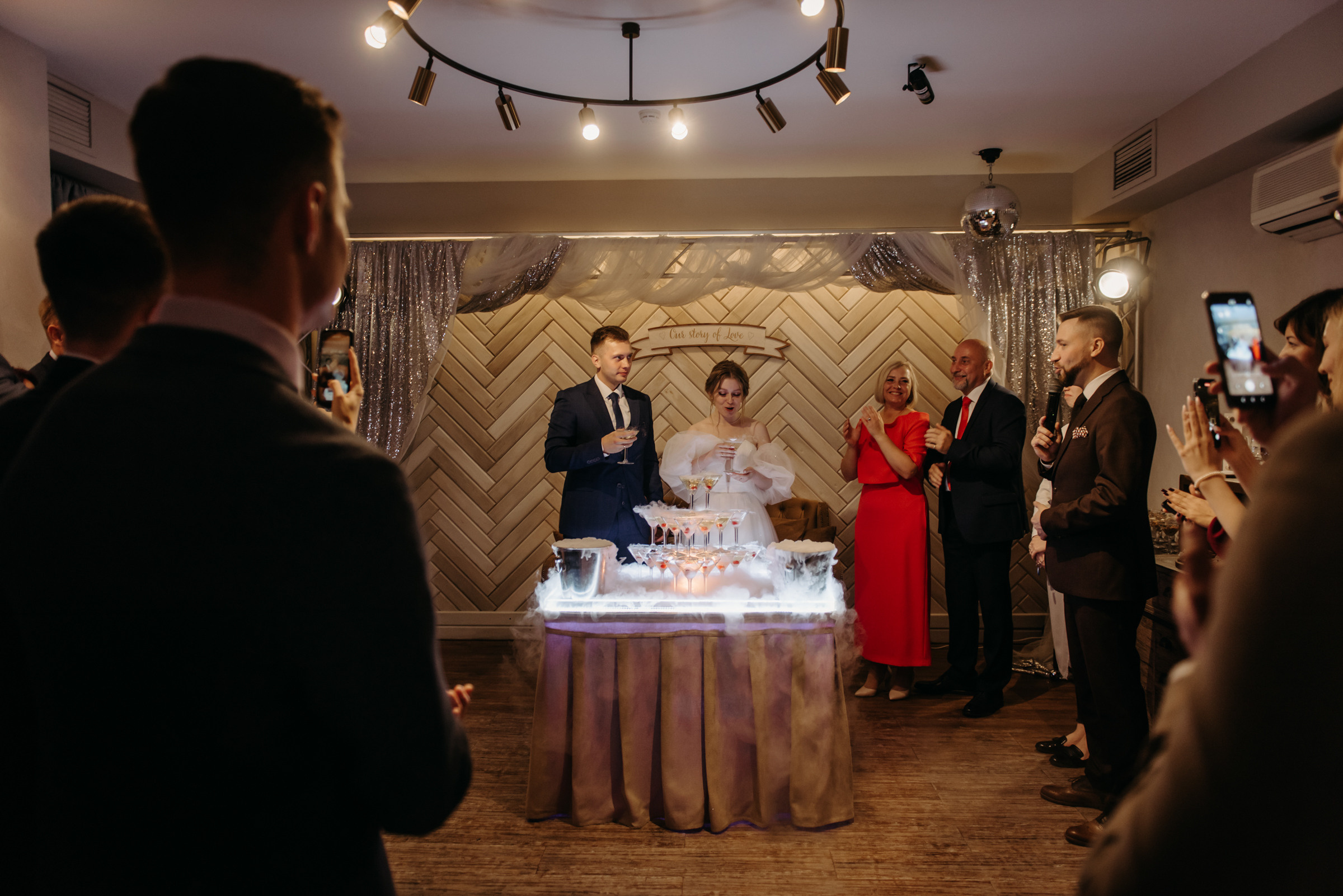 свадебный банкет в ресторане весенний