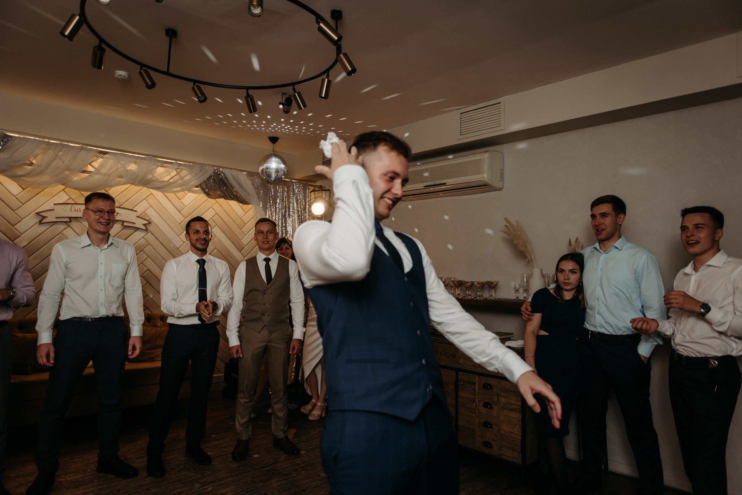 свадебный банкет в ресторане весенний