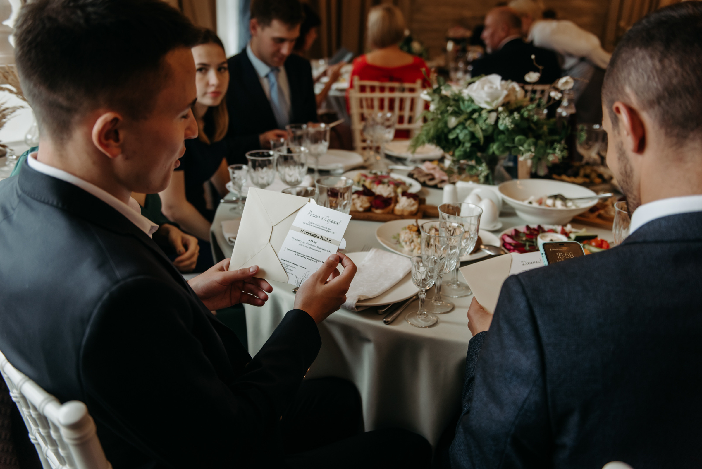 свадебный банкет в ресторане весенний