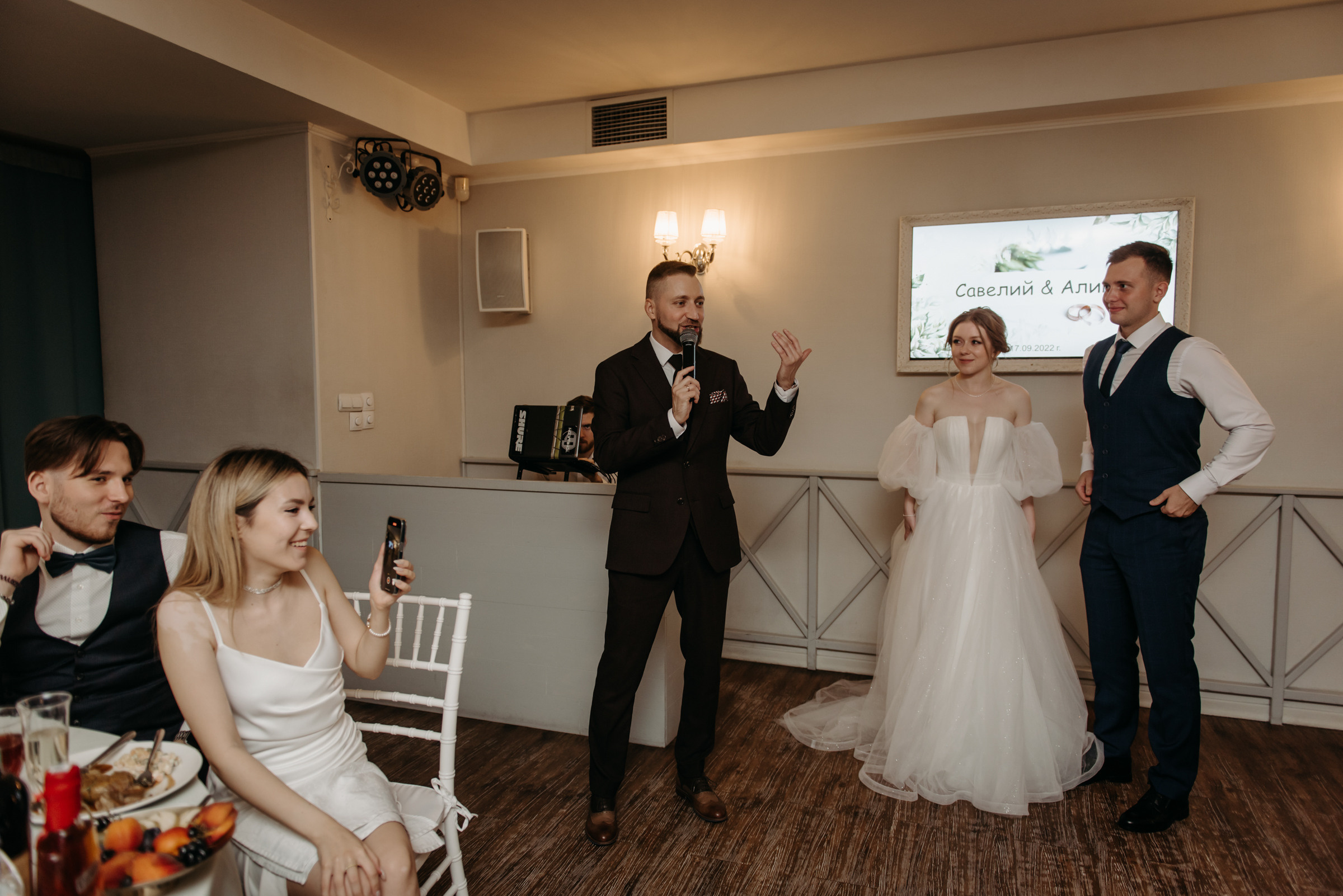 свадебный банкет в ресторане весенний