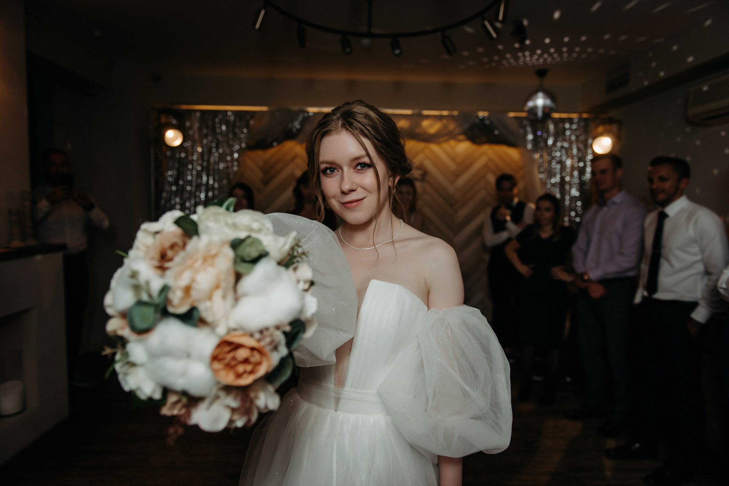 свадебный банкет в ресторане весенний