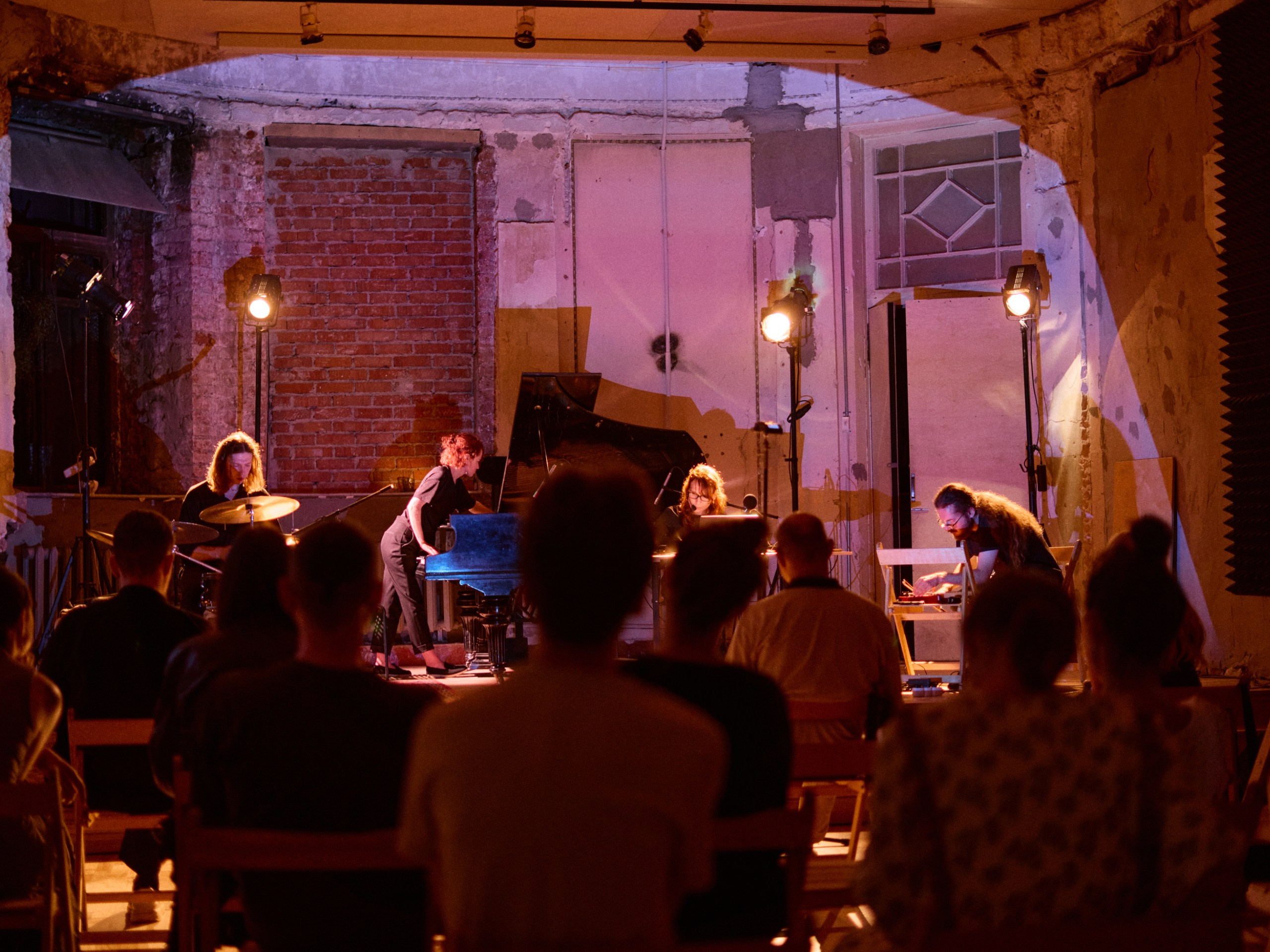 Импровдом, лекция-концерт. Иван Кобяков