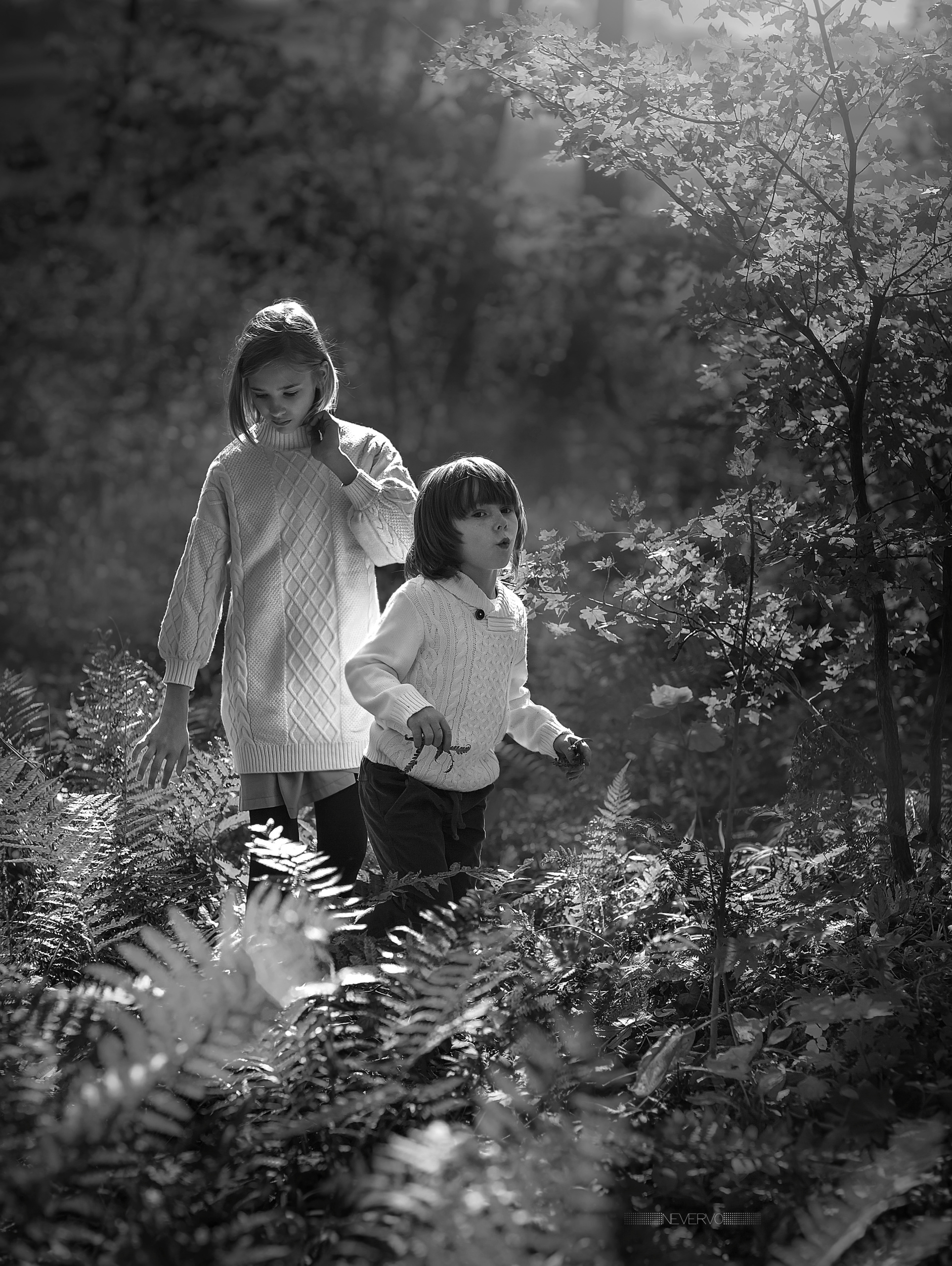 Черно-белая фотосъемка. B&W съемка в Москве. ЧБ фотограф Олег Голишник. Арт-фотограф Олег Голишников. Творческая мастерская