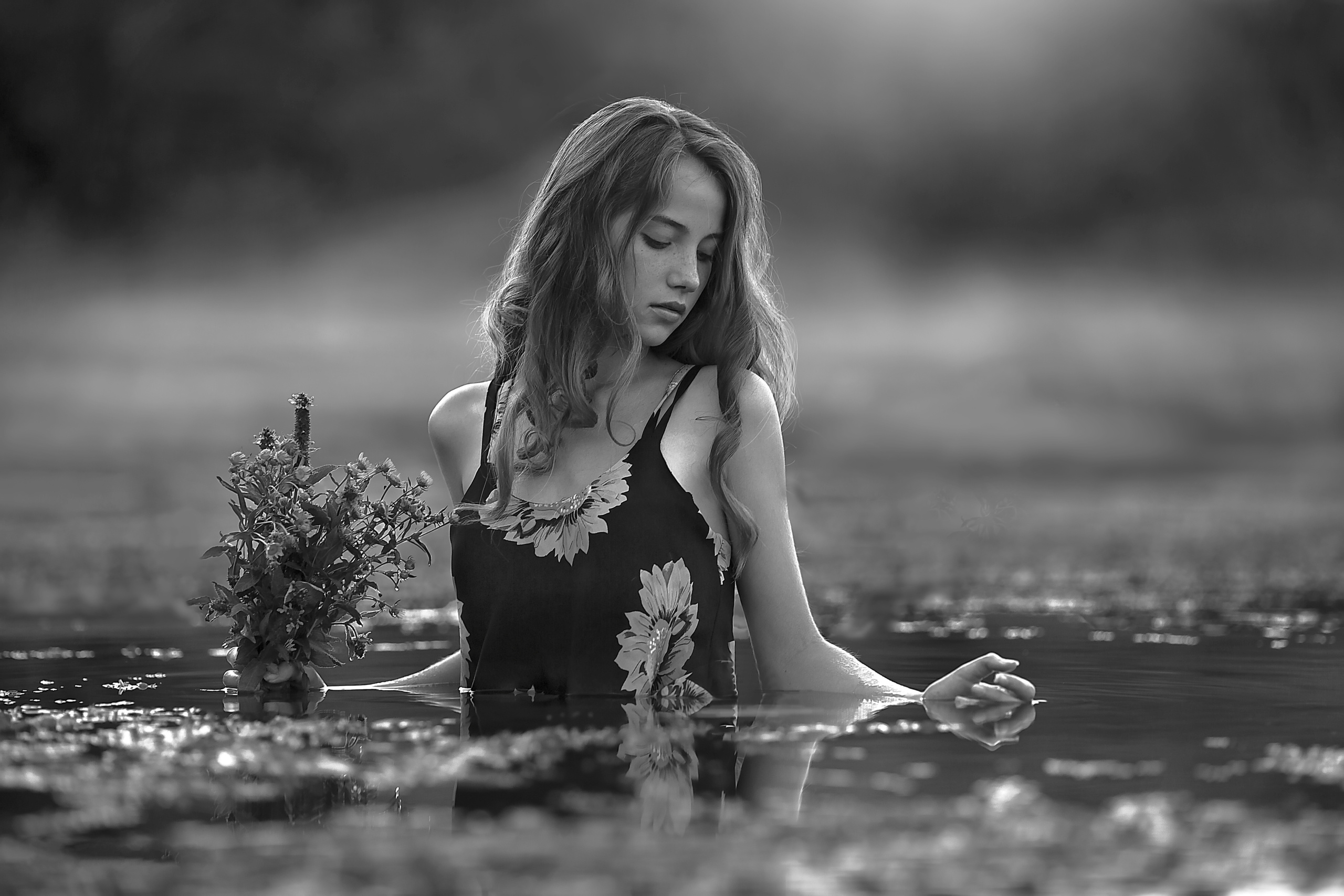 Черно-белая фотосъемка. B&W съемка в Москве. ЧБ фотограф Олег Голишник. Арт-фотограф Олег Голишников. Творческая мастерская