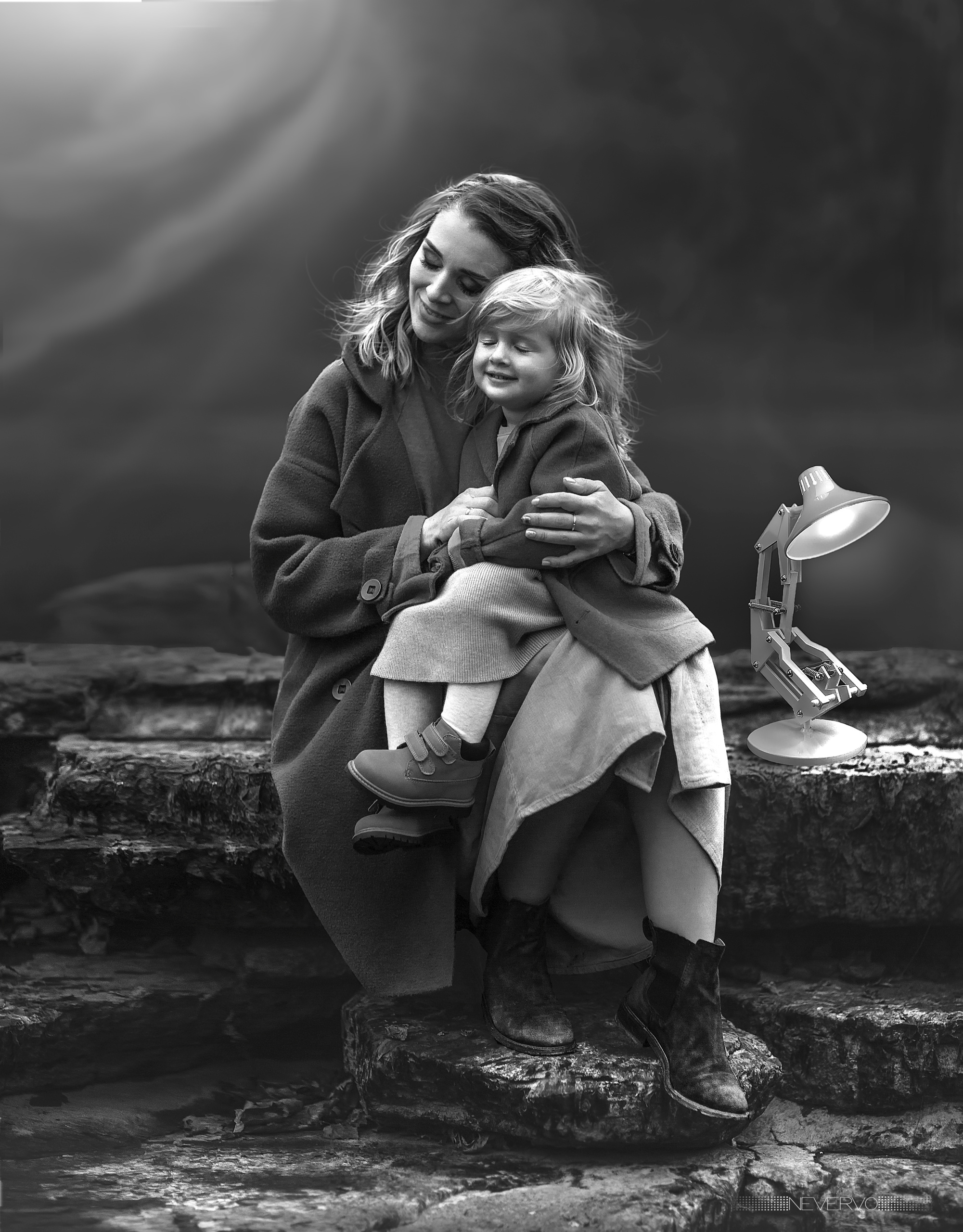 Черно-белая фотосъемка. B&W съемка в Москве. ЧБ фотограф Олег Голишник. Арт-фотограф Олег Голишников. Творческая мастерская