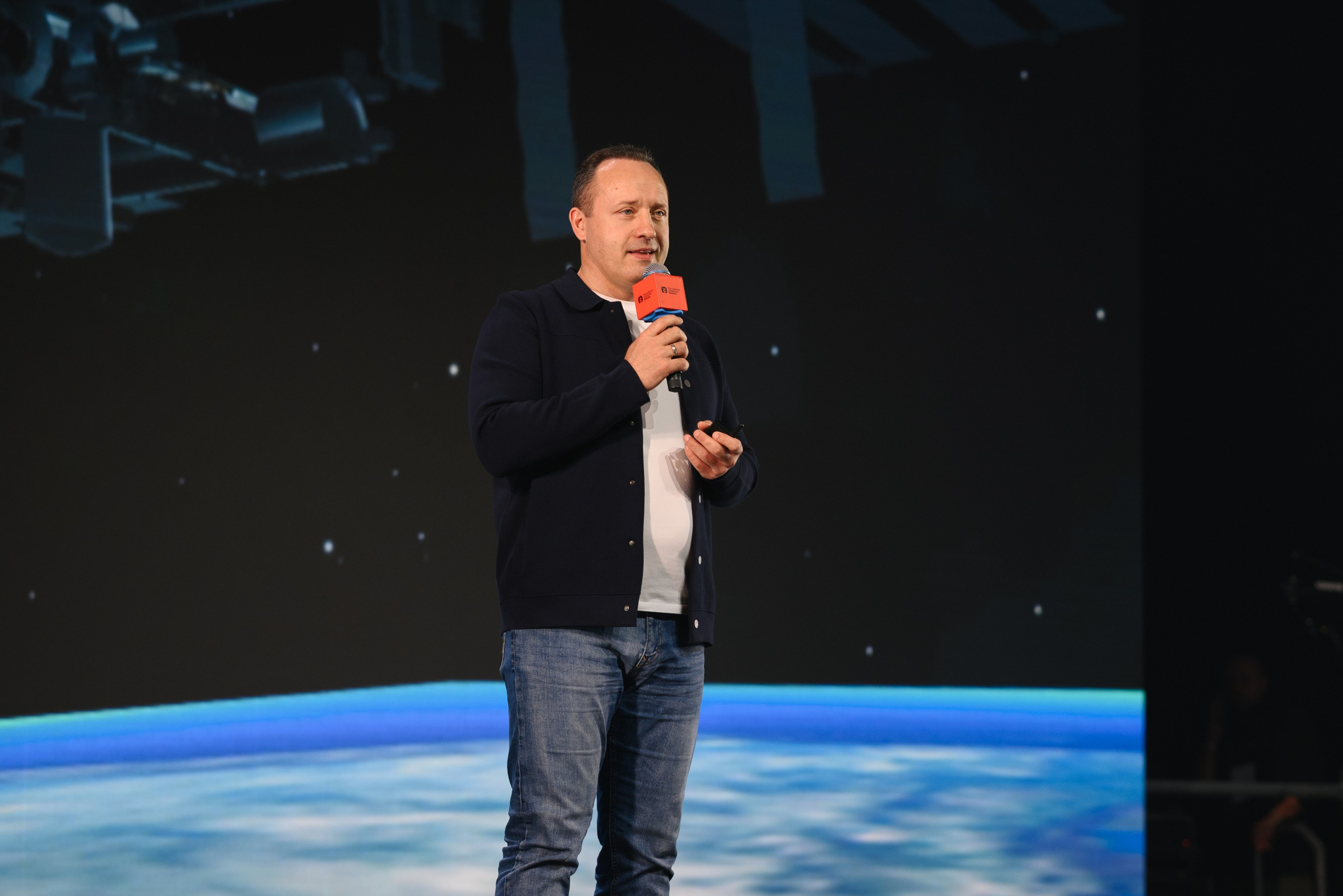 Свой код. Dmitry Gagarin Photographer