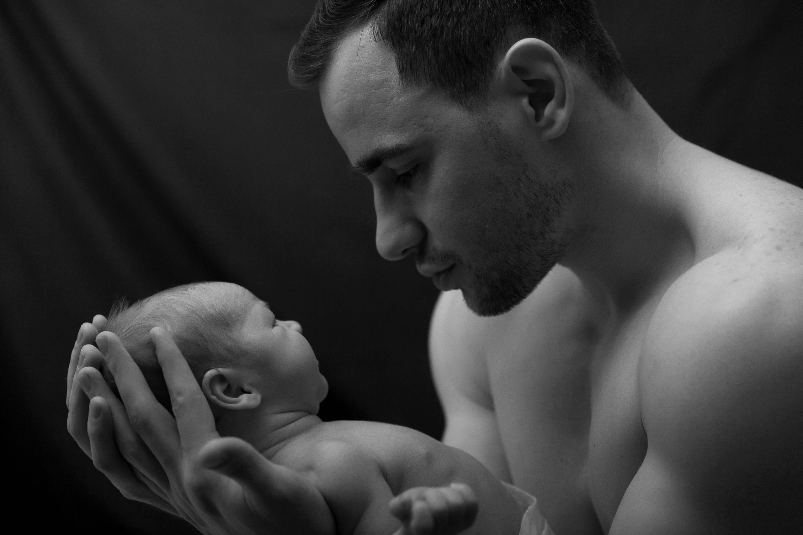 Newborn Алматы, фотосессия новорожденных и младенцев с родителями. Фотостудия Алматы. Семейная и детская фотостудия Family studio.Фотограф Алматы