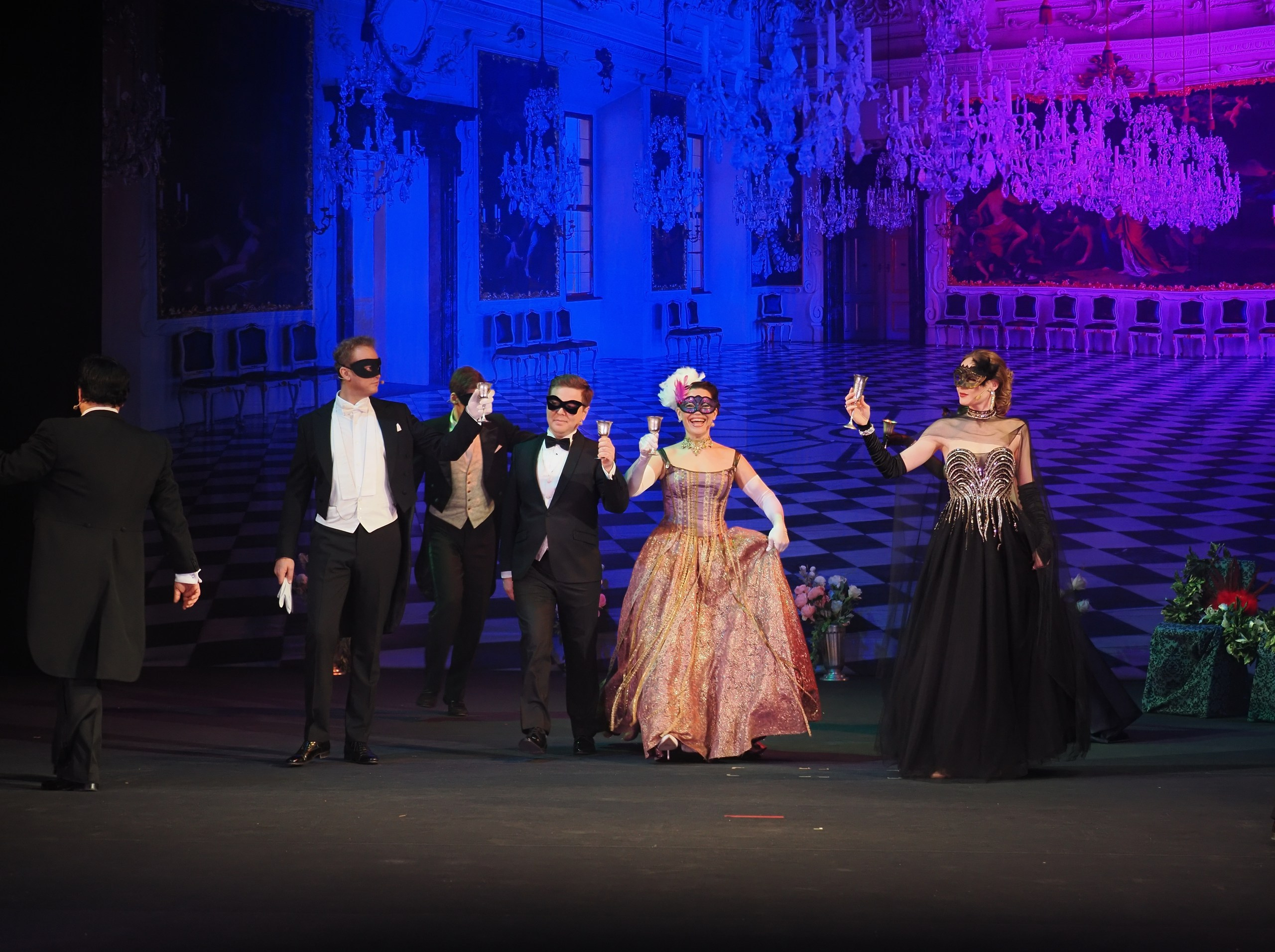 «БУФФ-ПАРАДИЗ» Летучая мышь (в Нск). Портретный и спортивный фотограф в Новосибирске и Твери Кононов Алексей