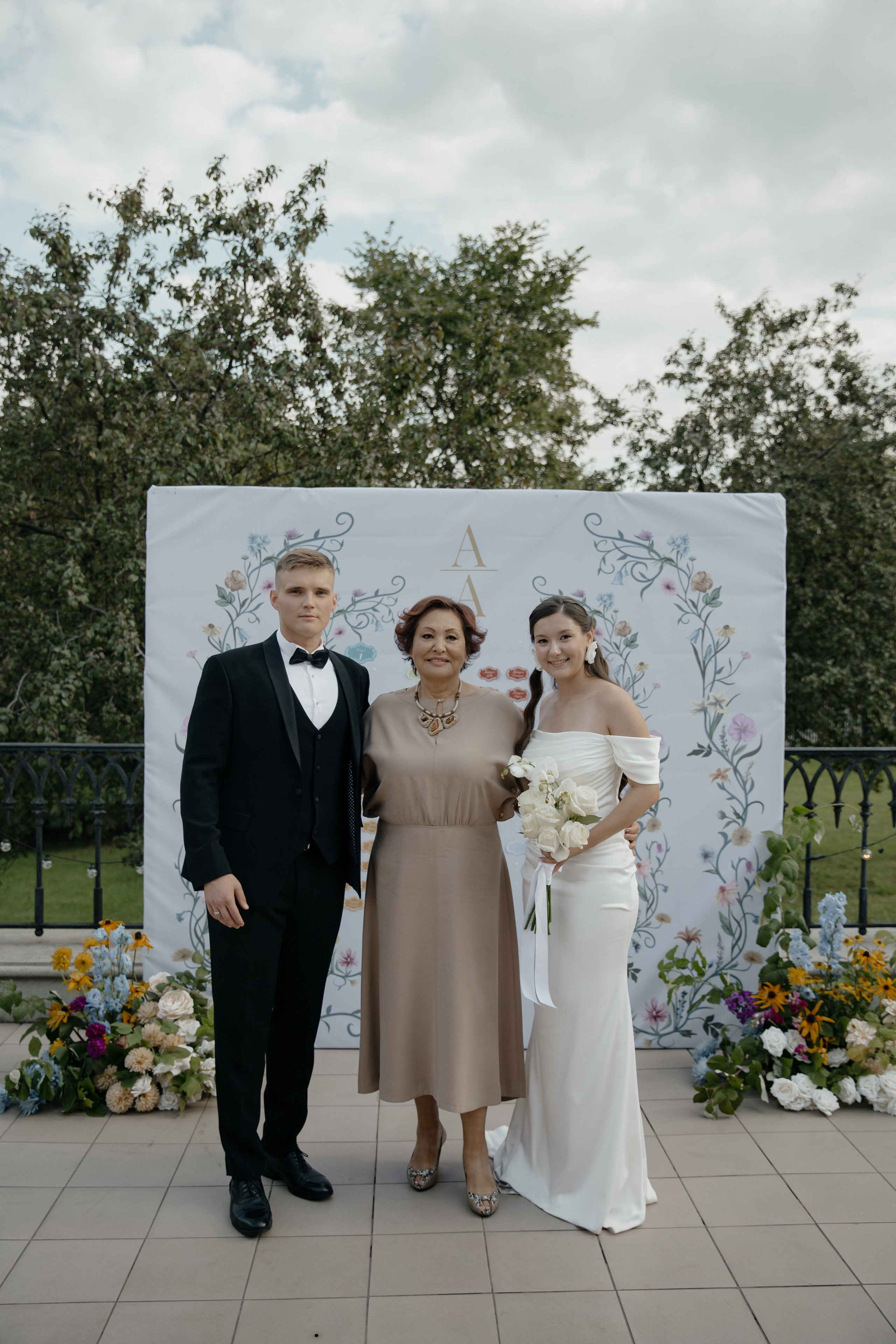 25.08.2024. RETOUCH-HOUSE