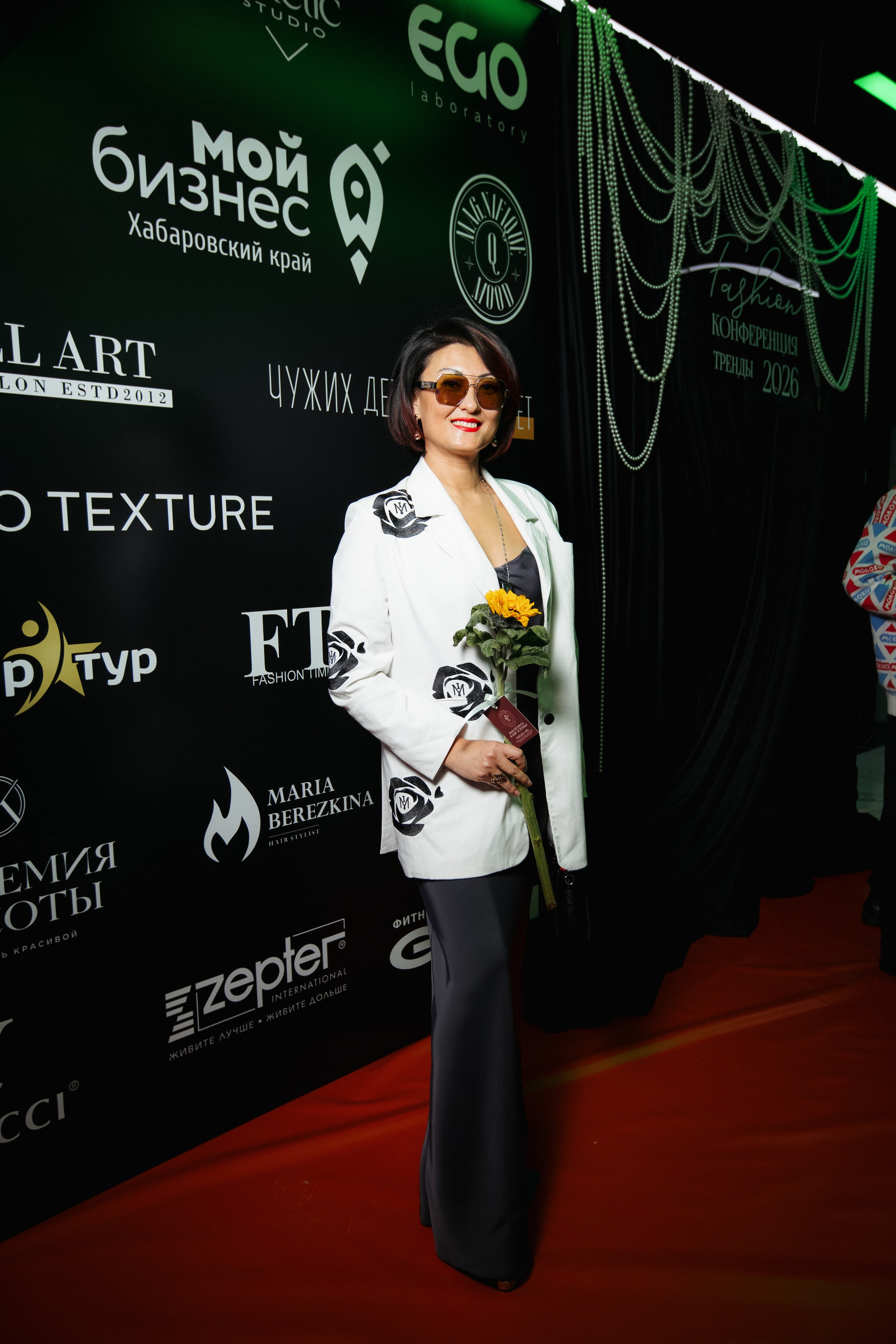 ФЭШН КОНФА. СВОИ. ФОТООТЧЕТЫ-СОБЫТИЯ-МЕСТА