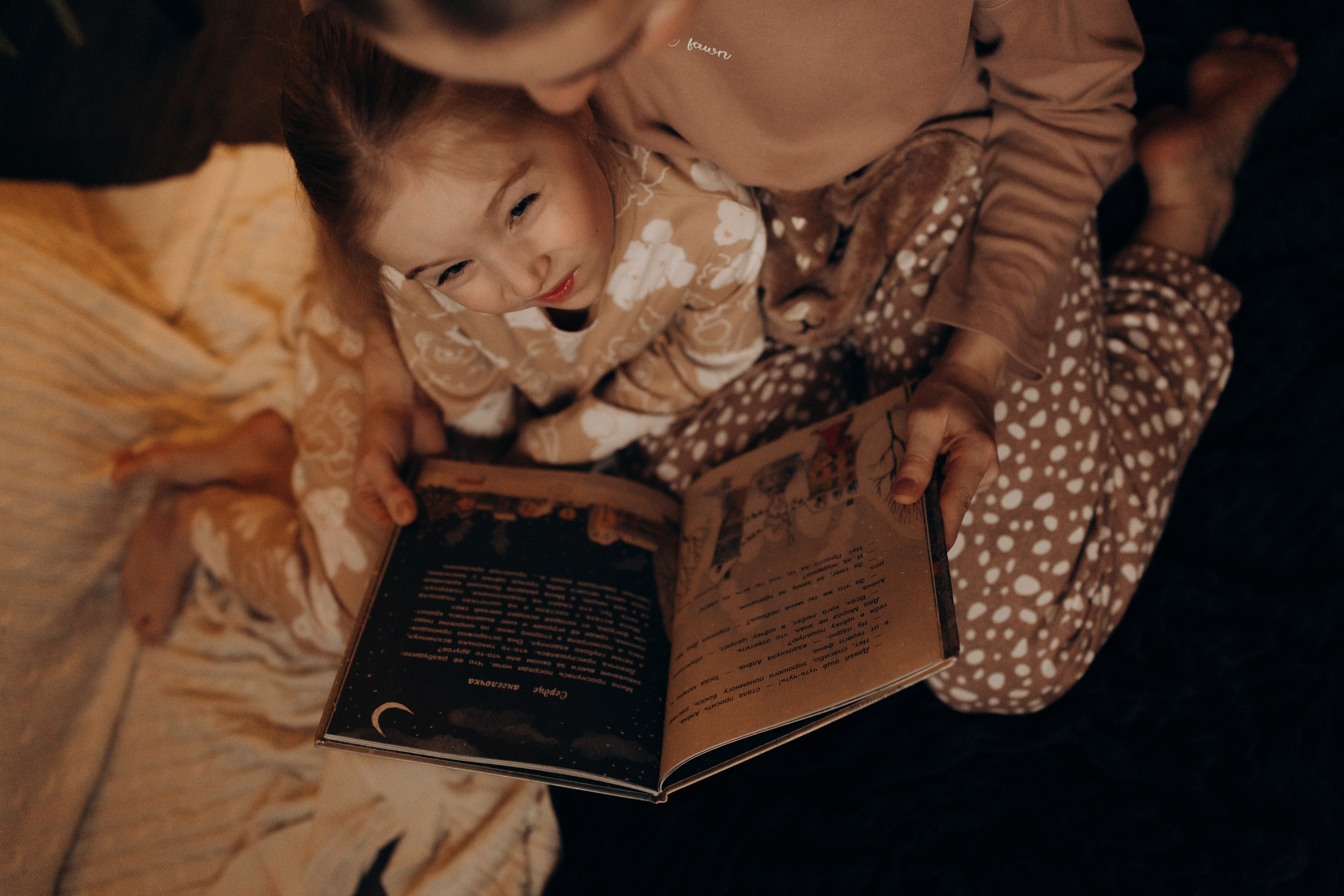 Семейные фотосессии (в студии, на улице или у вас дома). Фотограф Антонина Знак. Семейные фотосессии. Москва и МО