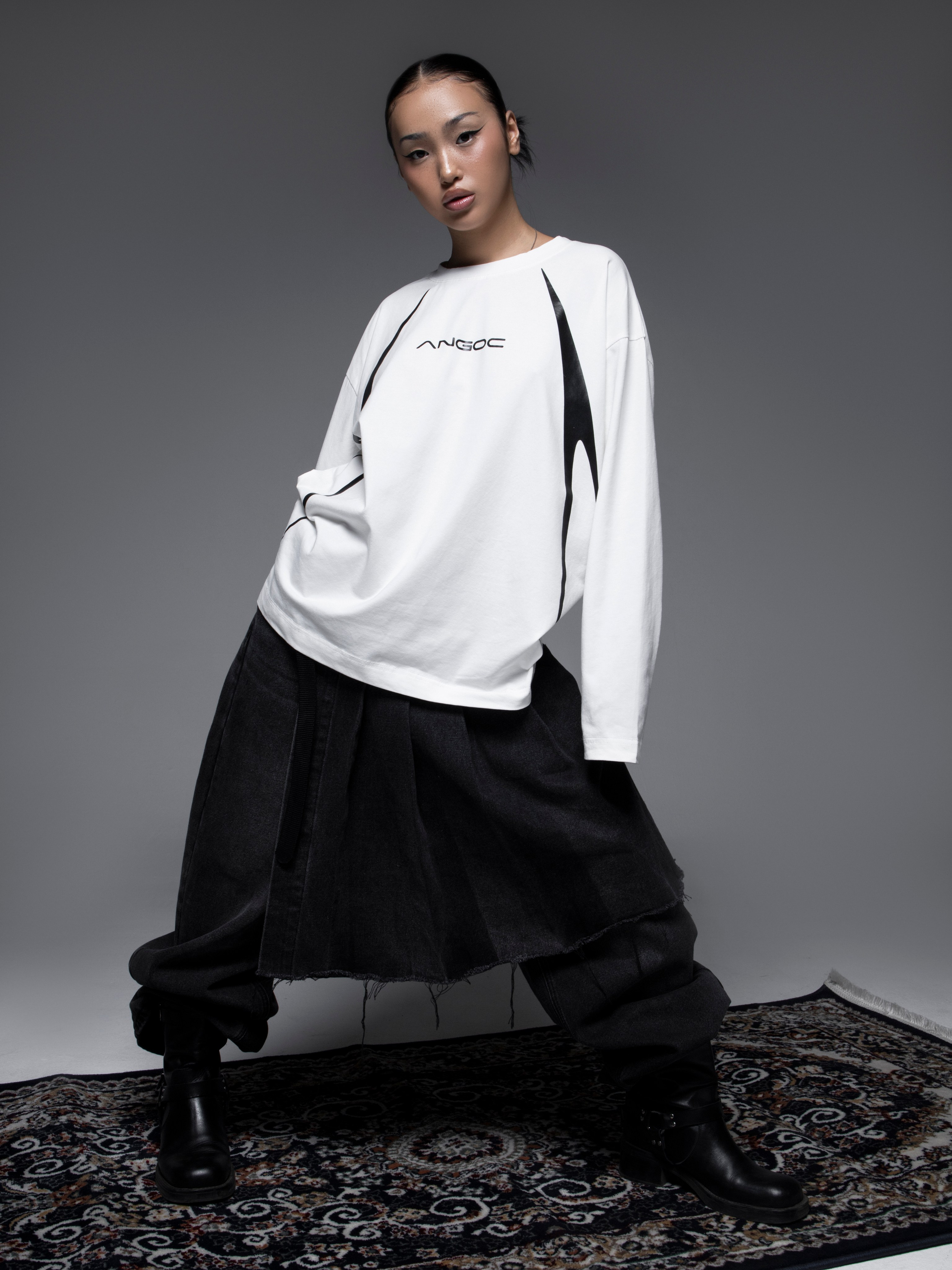 КАТАЛОГ | серый фон. RUNA production — стильные съемки для брендов