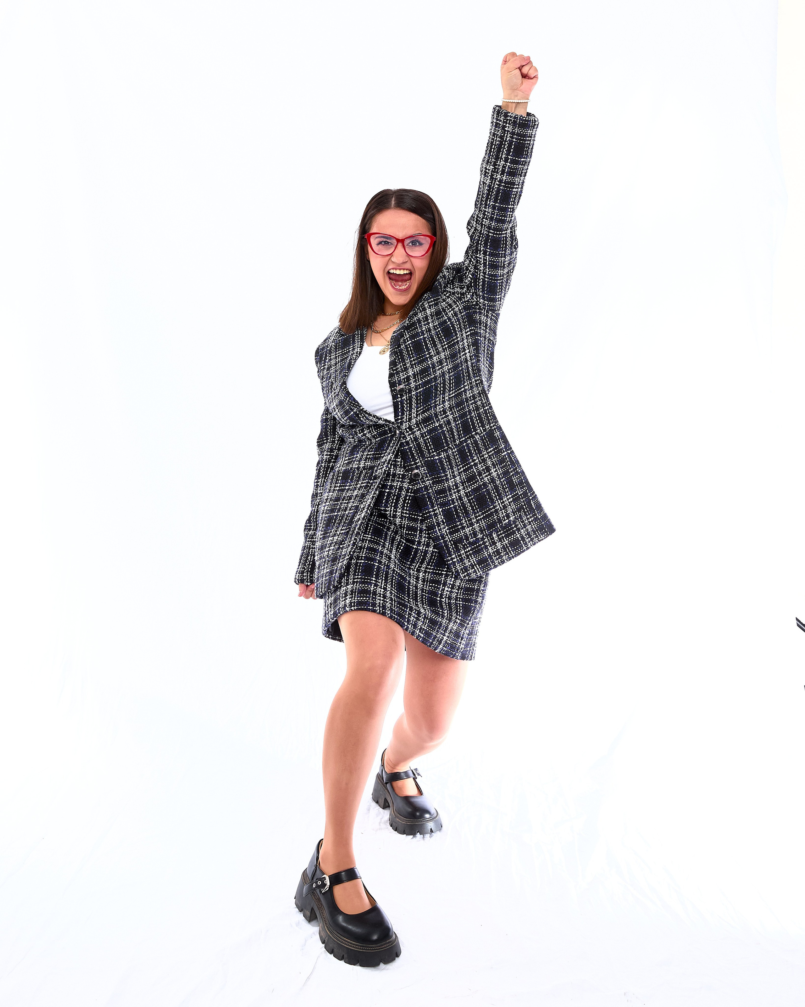 VAVADA. Святослав Лебедев | Рекламный фотограф — Коммерческая съемка, Арт-дирекшн, AI-интеграция