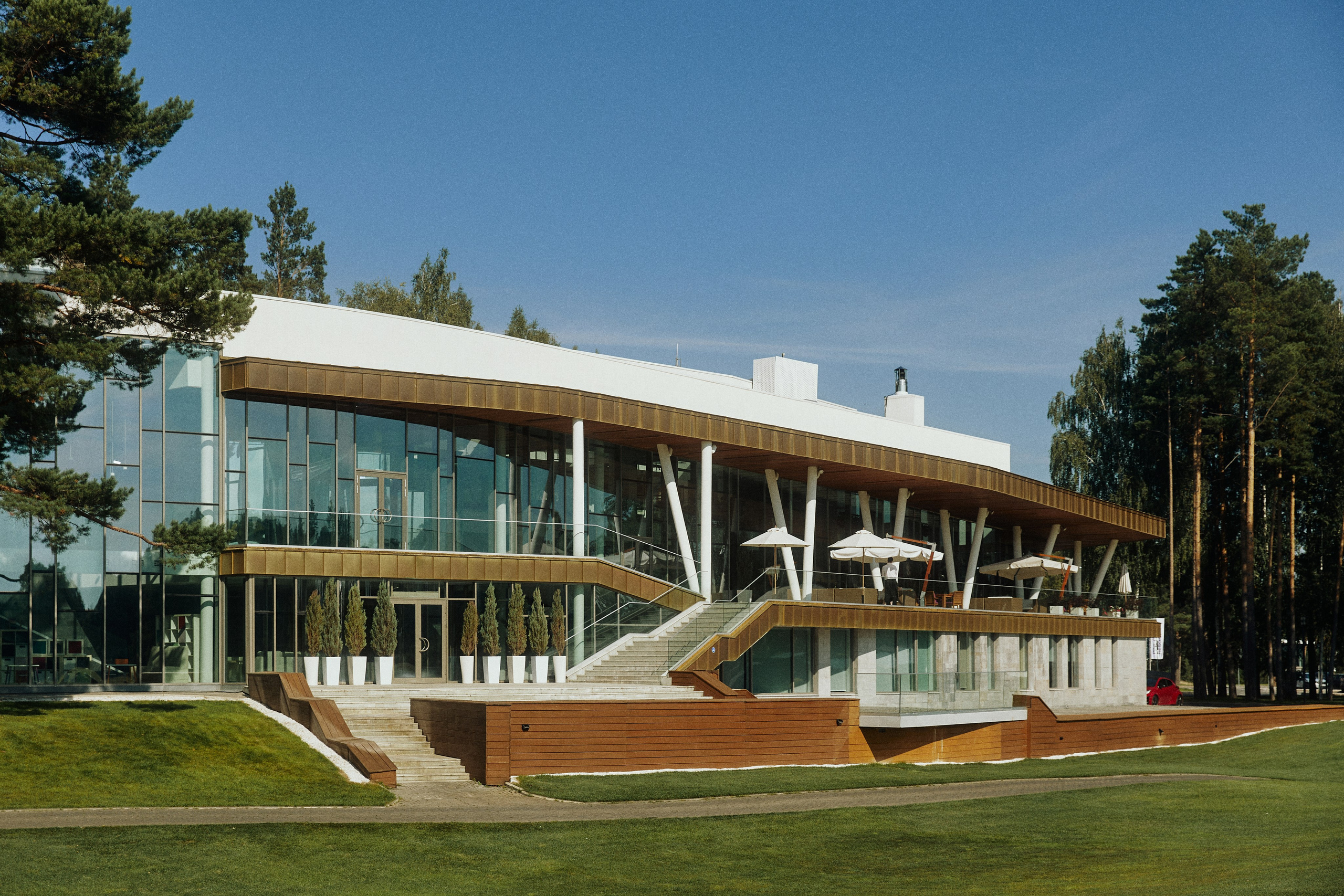 RED LINES. Дмитрий Мазуркевич: Профессиональный Репортажный Фотограф