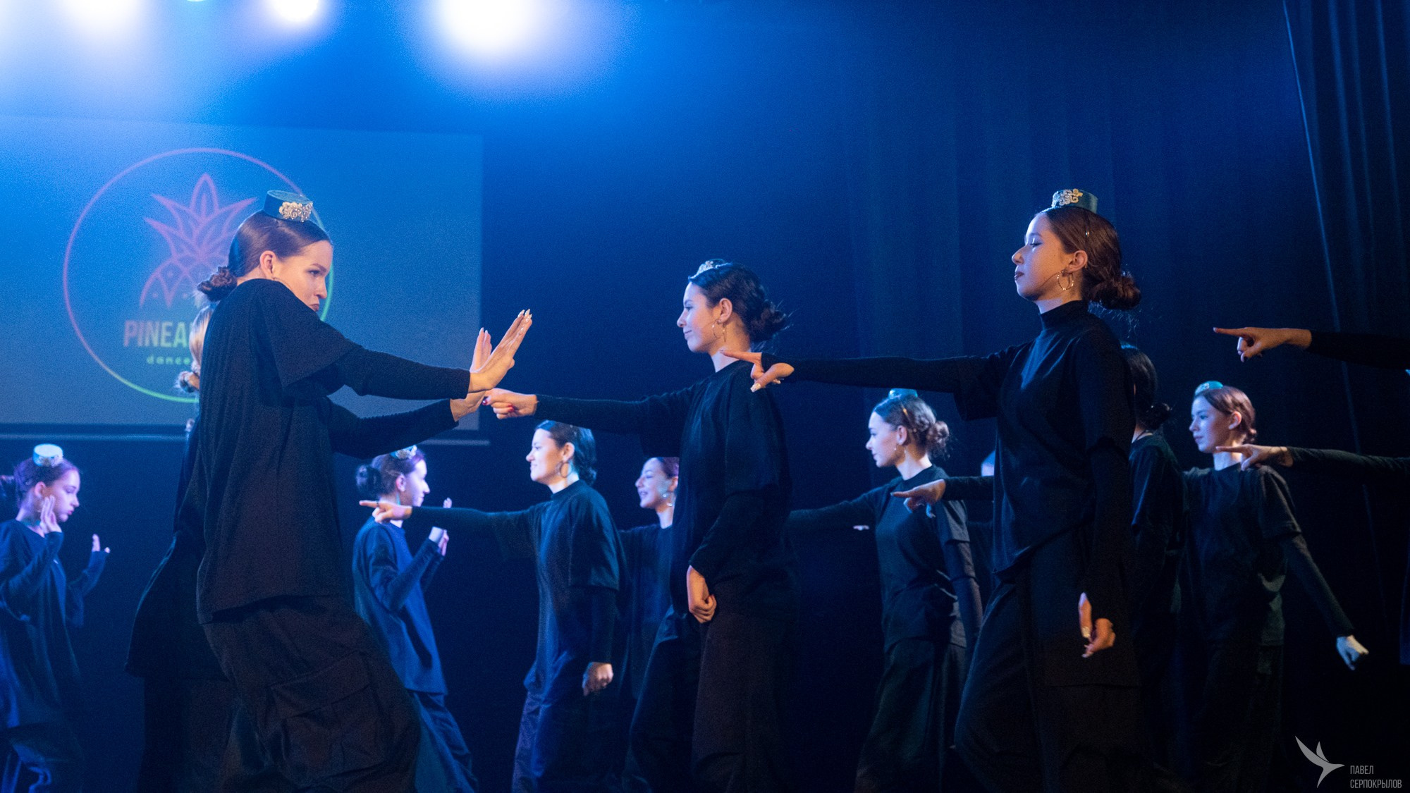 Pineapple'di_dance. Репортажный фотограф в Казани Павел Серпокрылов