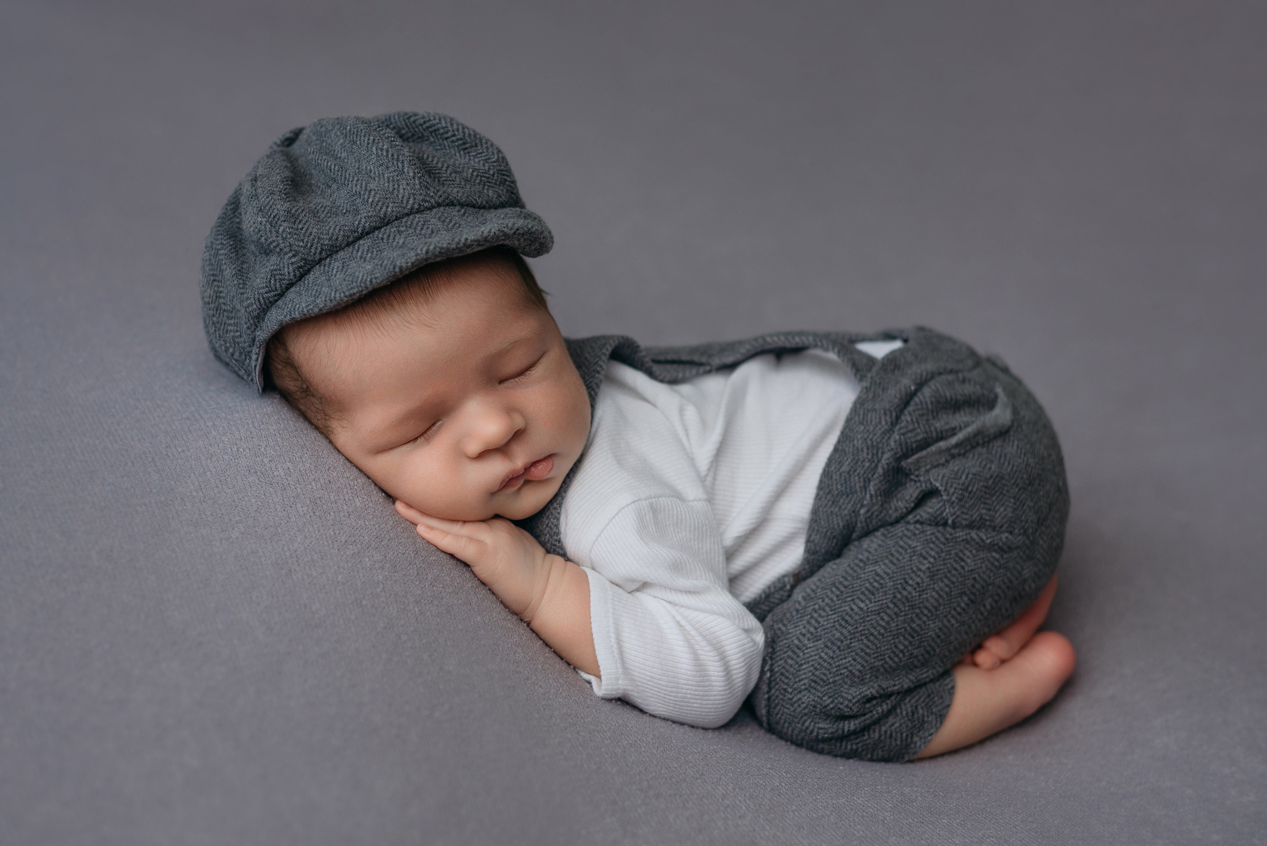 Саша. Фотограф новорожденных Белгород