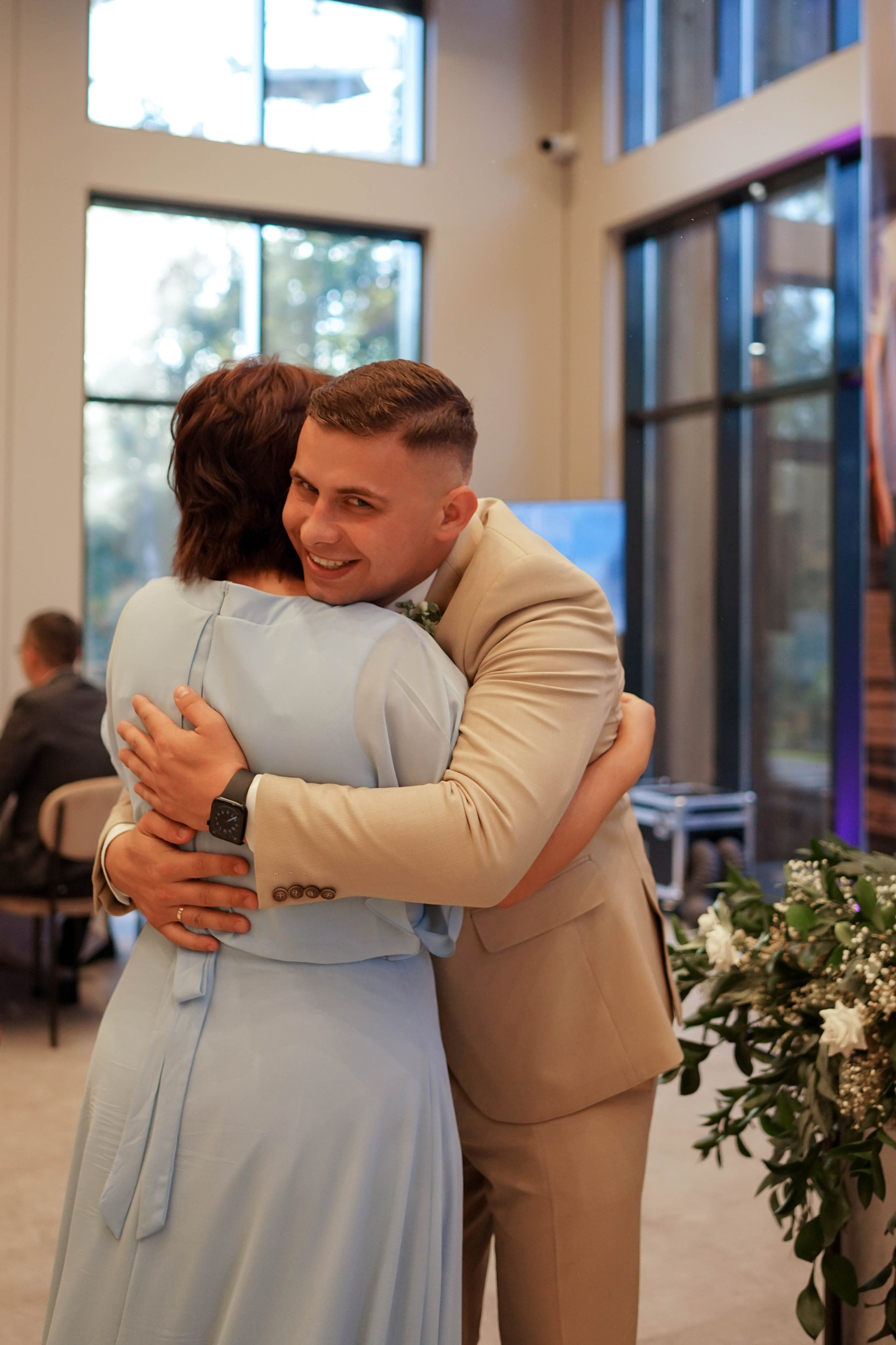 Лиза и Сережа: регистрация, прогулка и банкет. Фотограф в Иркутске