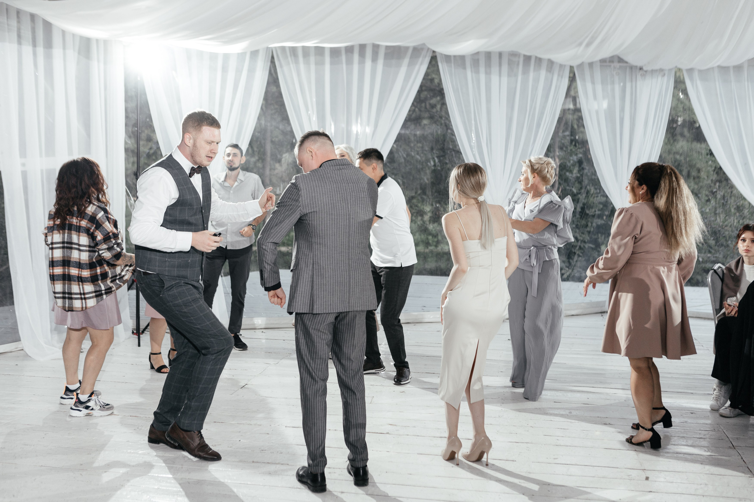 Свадебный фотограф Уфа — Руслан ГабдлисламовЖивые эмоции, красивые кадры, воспоминания на всю жизнь.Работаю по всей Республике Башкортоста. Свадебный фотограф Уфа Руслан Габдлисламов