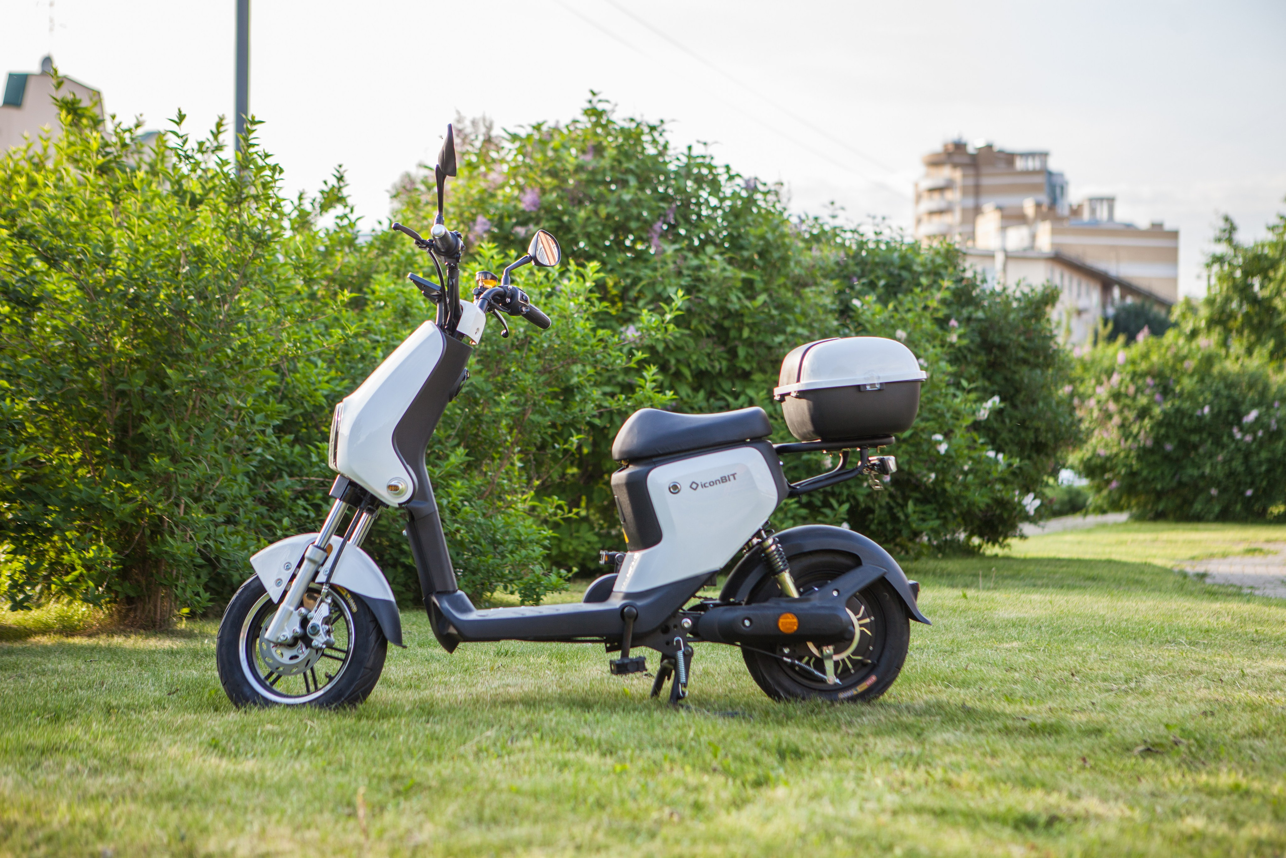 Самокаты. Фотография, ретушь, сканирование, восстановление старых фото, интерьерная съёмка, студия. Данилов Александр, Москва