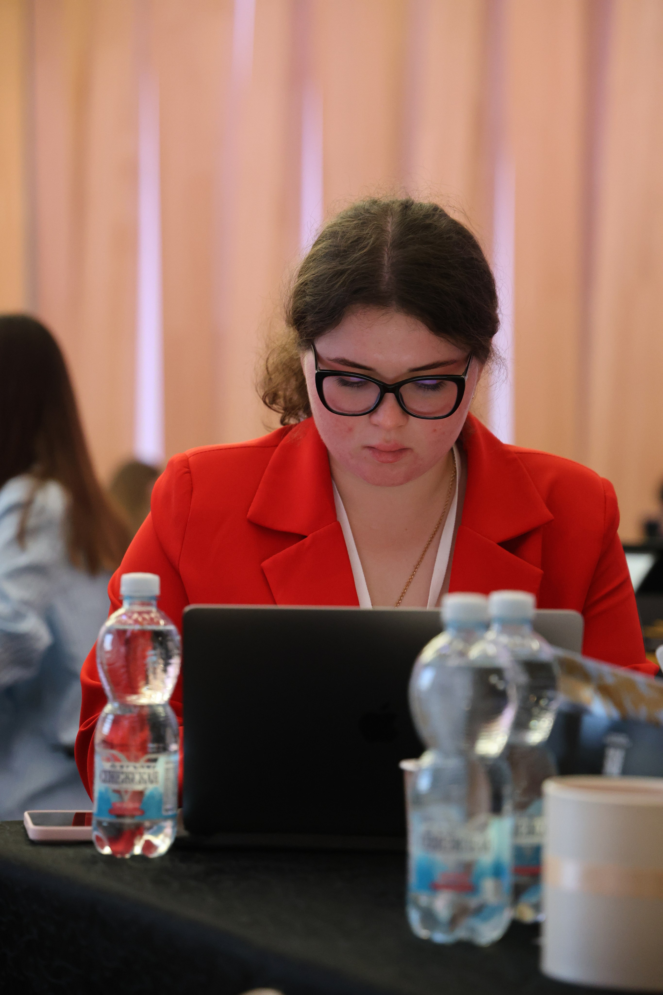 «LeaderUp» Case-championship. Aleksandr Rasskazchikov — Photographer