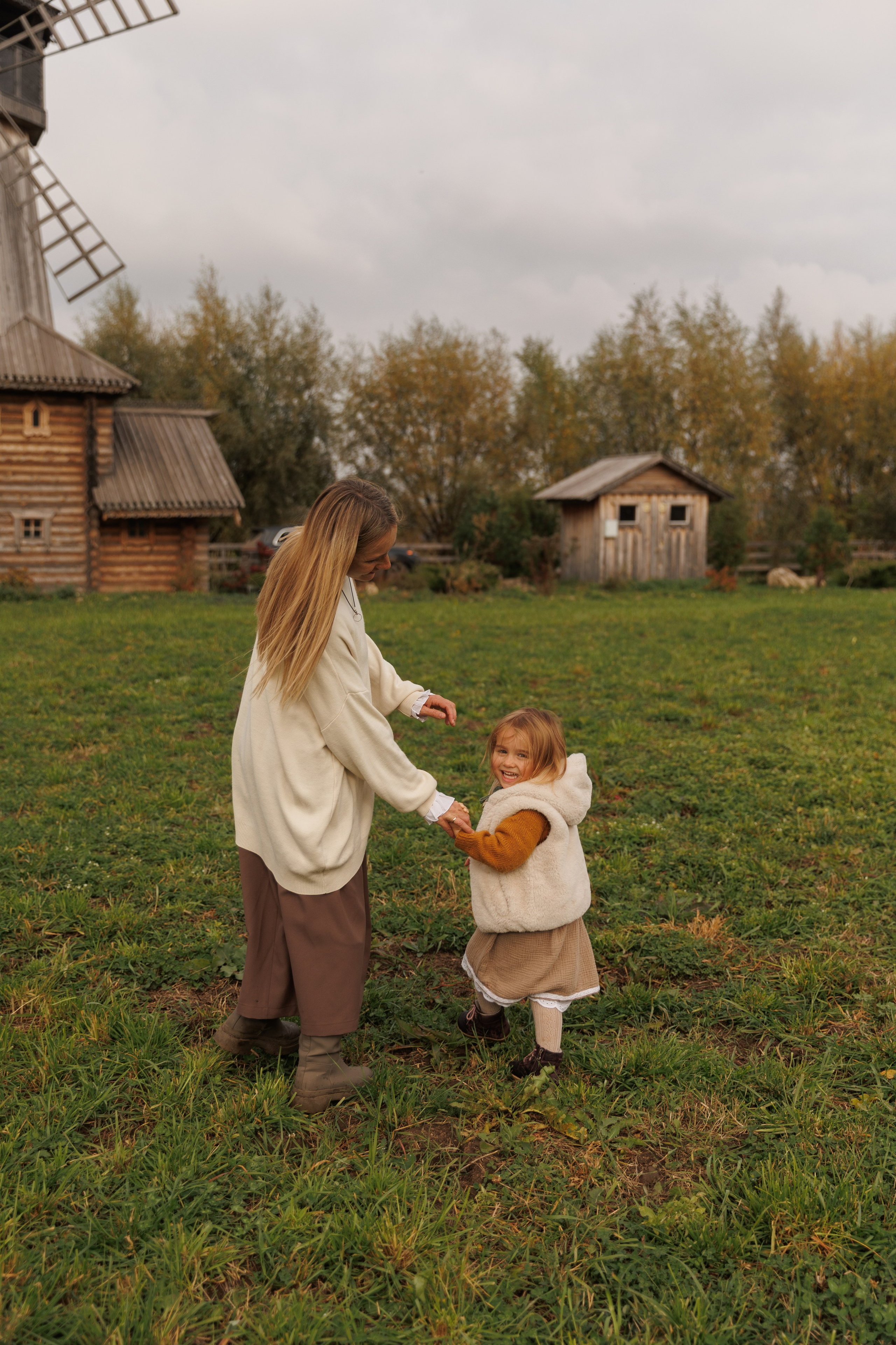 Осенняя прогулка (село Остров). Фотограф в Красногорске и Москве