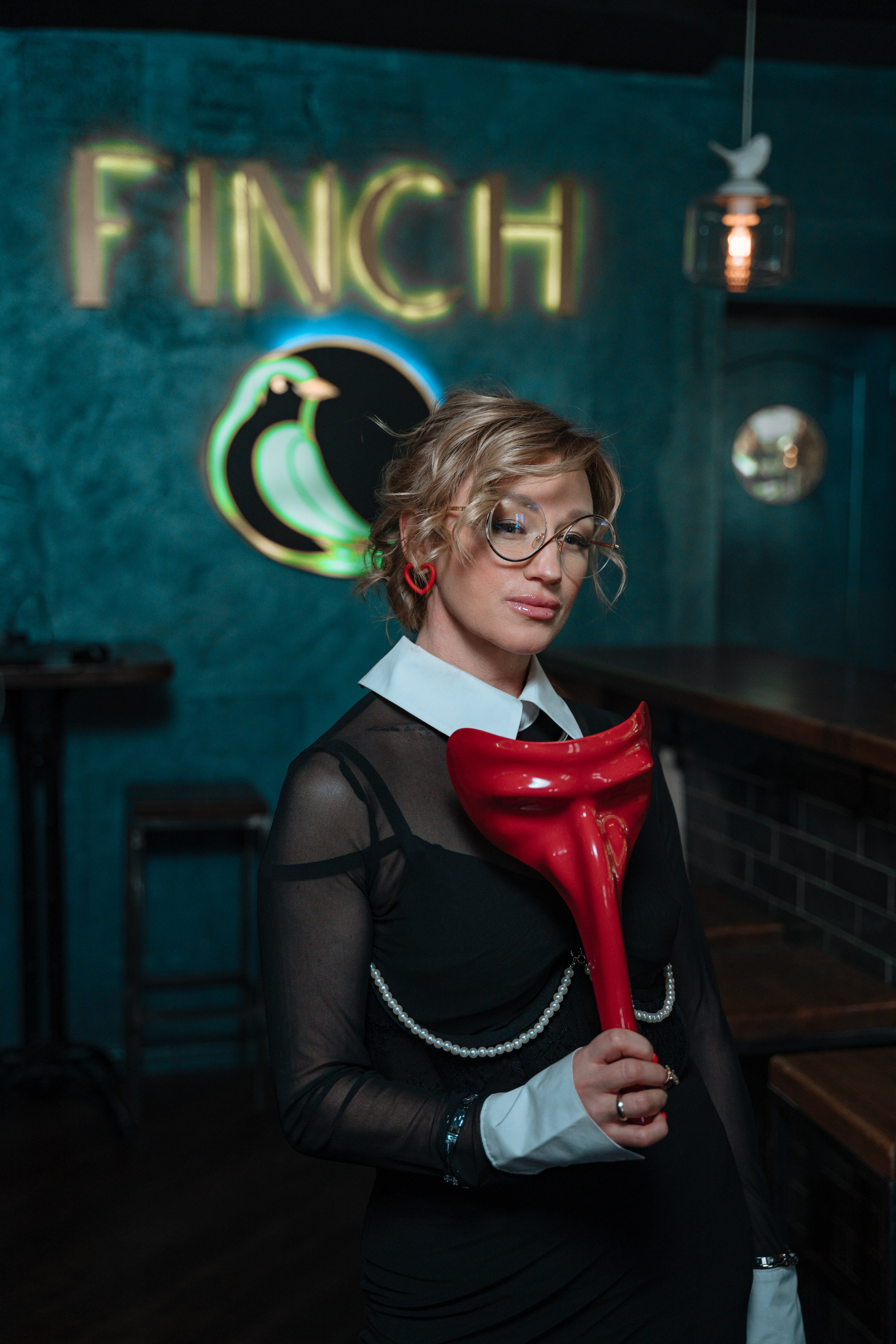 Мафия. Бар FINCH. ЖЕНСКИЙ КЛУБ LAXMI. Портретный фотограф в Санкт-Петербурге Дмитриева Наталия