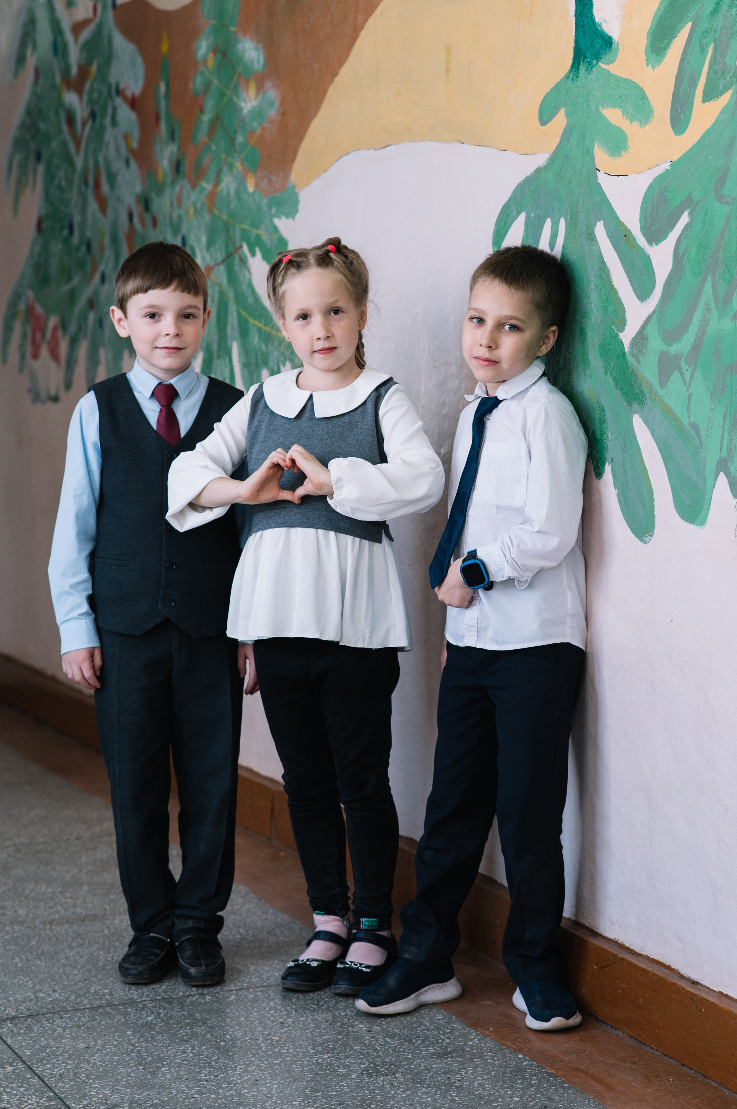 Проект «Фотодень в школе». Выпускные фотоальбомы. Фотограф в детских садах и школах г. Кургана