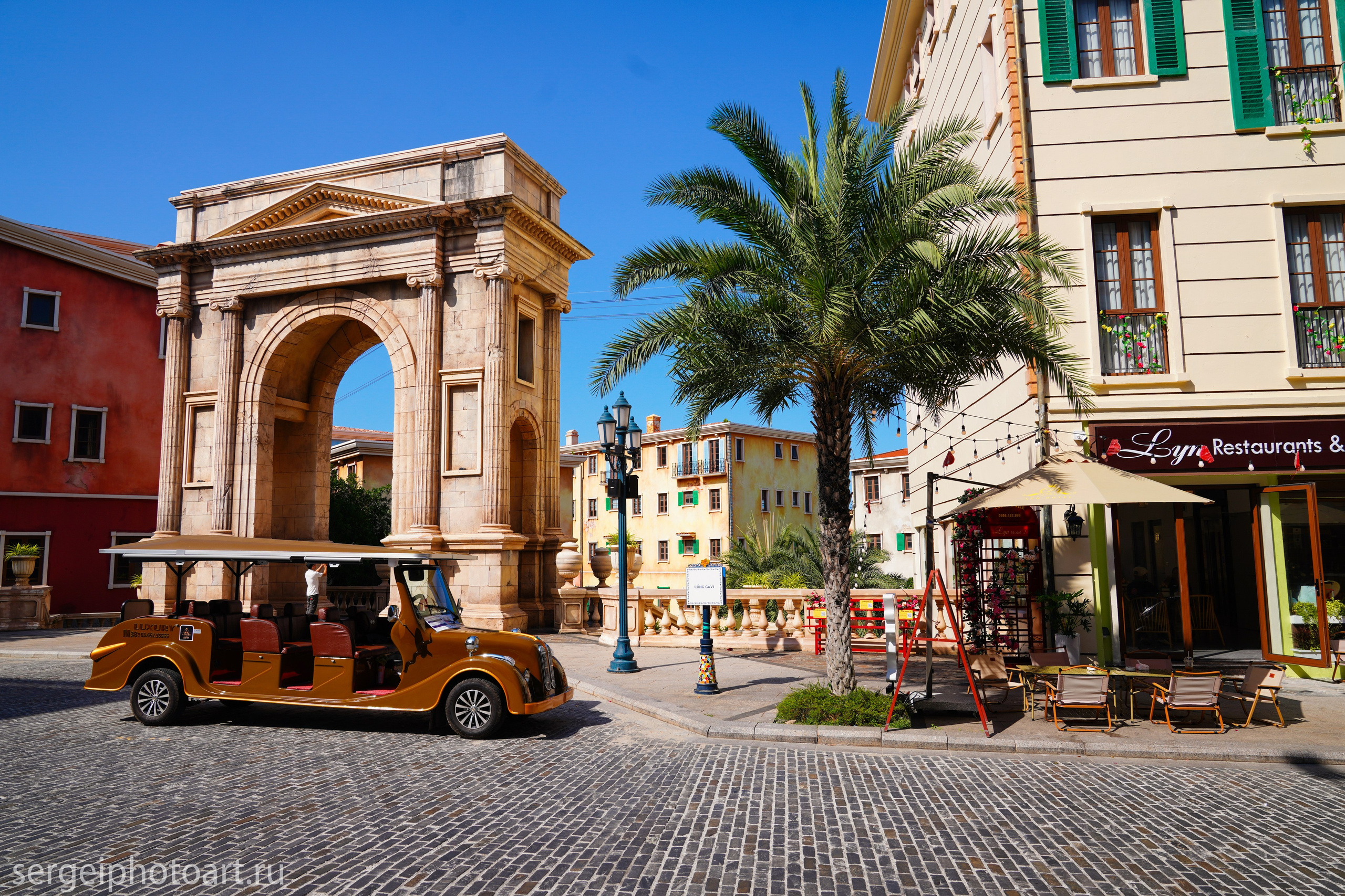 Sunset Town Остров Фукуок. Фотограф Сергей Кишкель Дананг Нячанг Фукуок