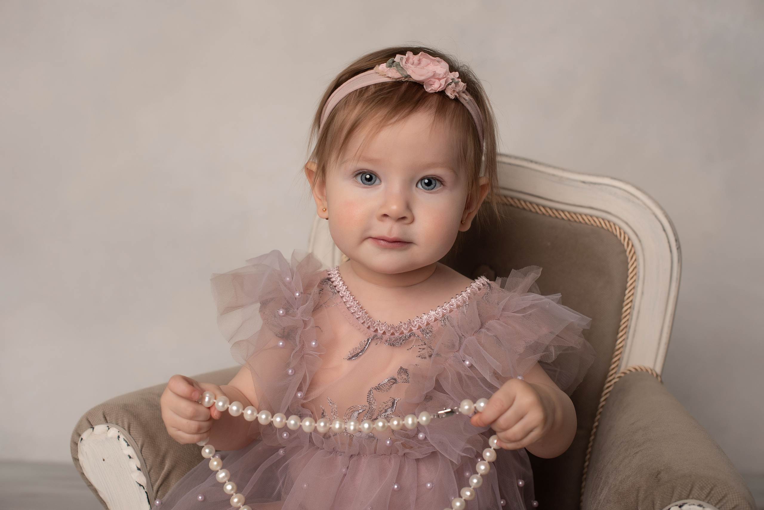 Фотосессия детей до года, детская фотосессия в г. Ярославле и Ярославс. Профессиональный фотограф Елена Красилина г.Ярославль, г. Рыбинск