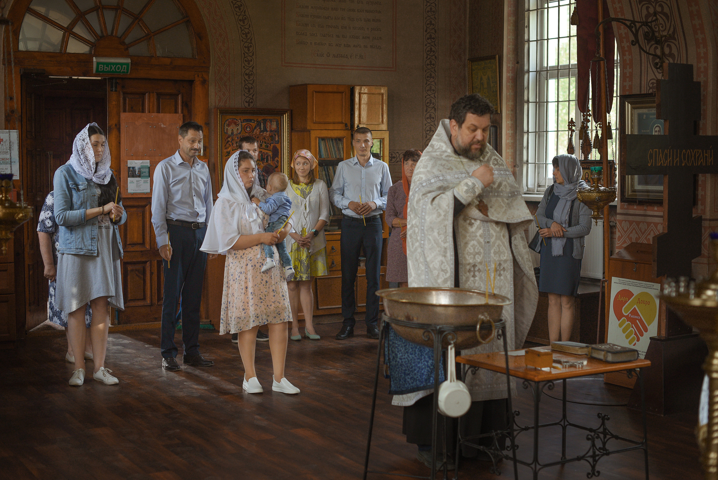 Фотосъемка таинства святого крещения в г. Ярославле и Ярославской обла. Профессиональный фотограф Елена Красилина г.Ярославль, г. Рыбинск