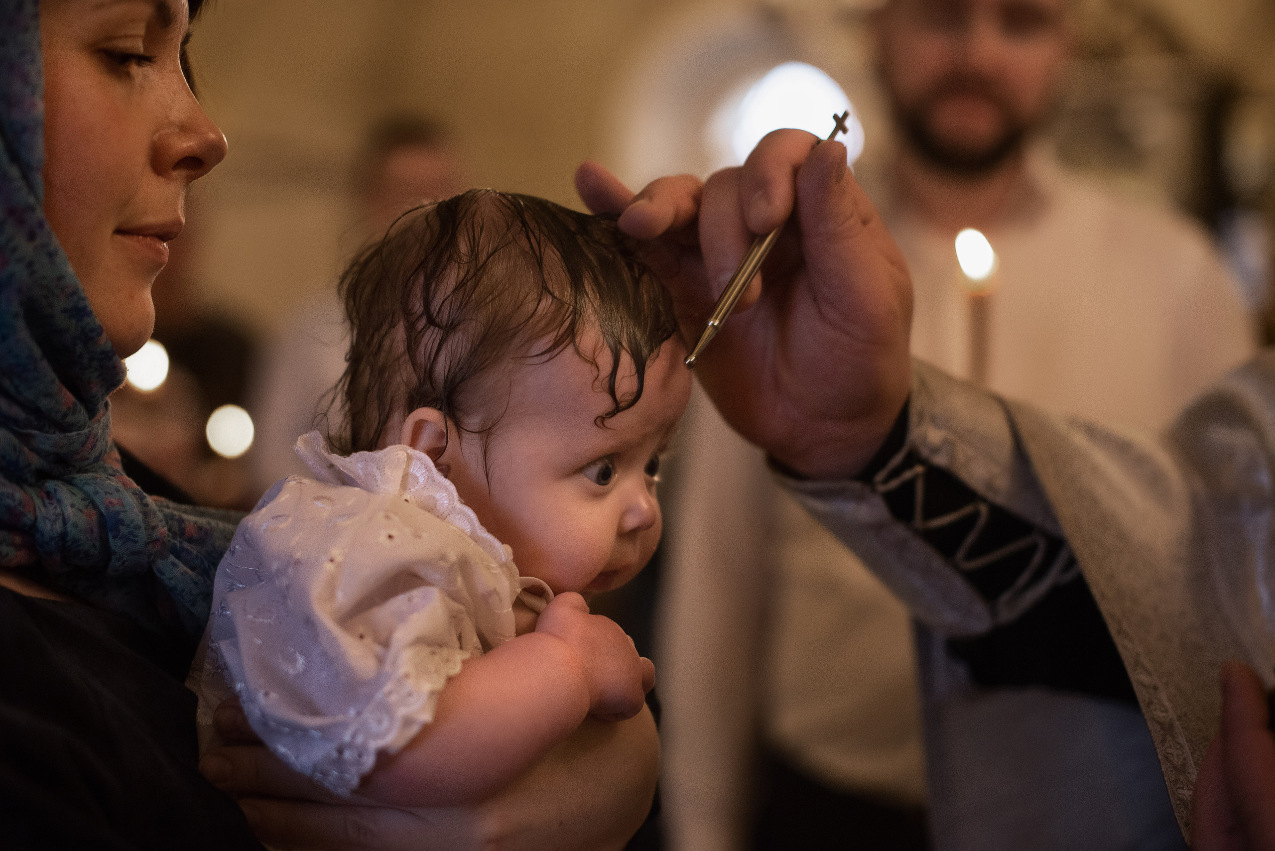 Фотосъемка таинства святого крещения в г. Ярославле и Ярославской обла. Профессиональный фотограф Елена Красилина г.Ярославль, г. Рыбинск