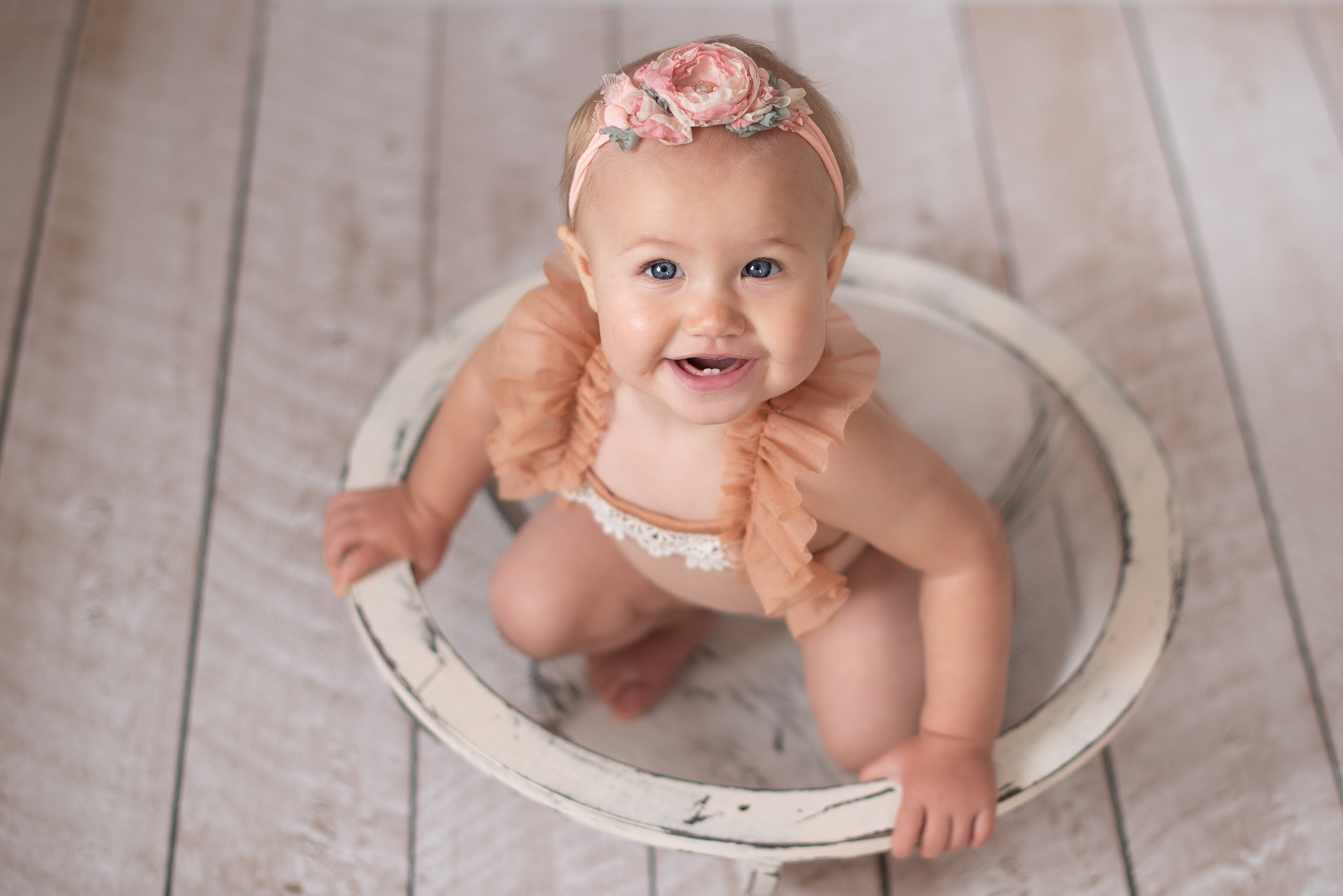 Фотосессия детей до года, детская фотосессия в г. Ярославле и Ярославс. Профессиональный фотограф Елена Красилина г.Ярославль, г. Рыбинск