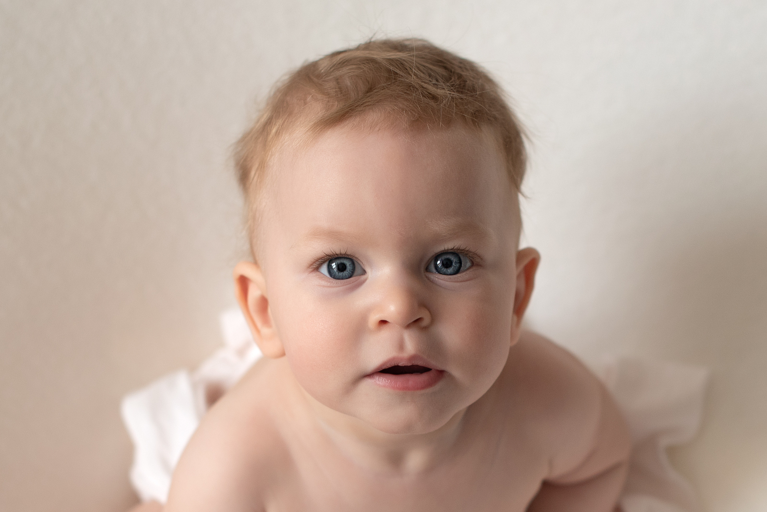 Фотосессия детей до года, детская фотосессия в г. Ярославле и Ярославс. Профессиональный фотограф Елена Красилина г.Ярославль, г. Рыбинск