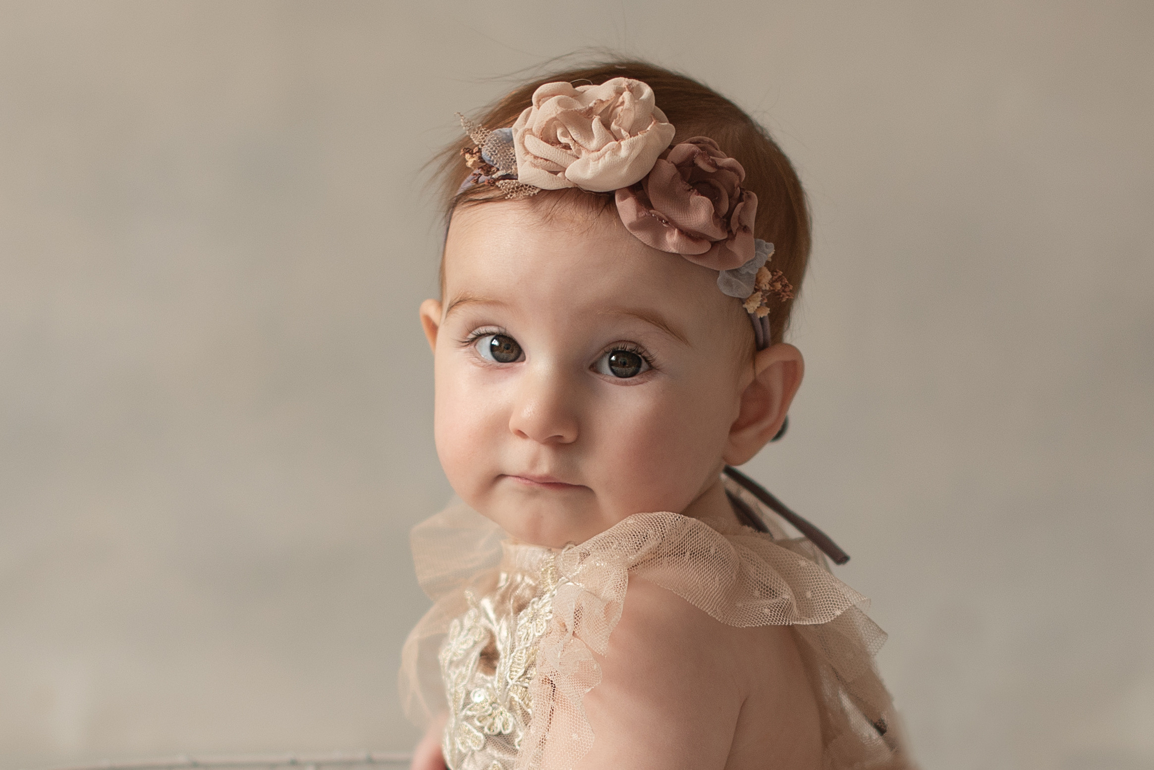 Фотосессия детей до года, детская фотосессия в г. Ярославле и Ярославс. Профессиональный фотограф Елена Красилина г.Ярославль, г. Рыбинск