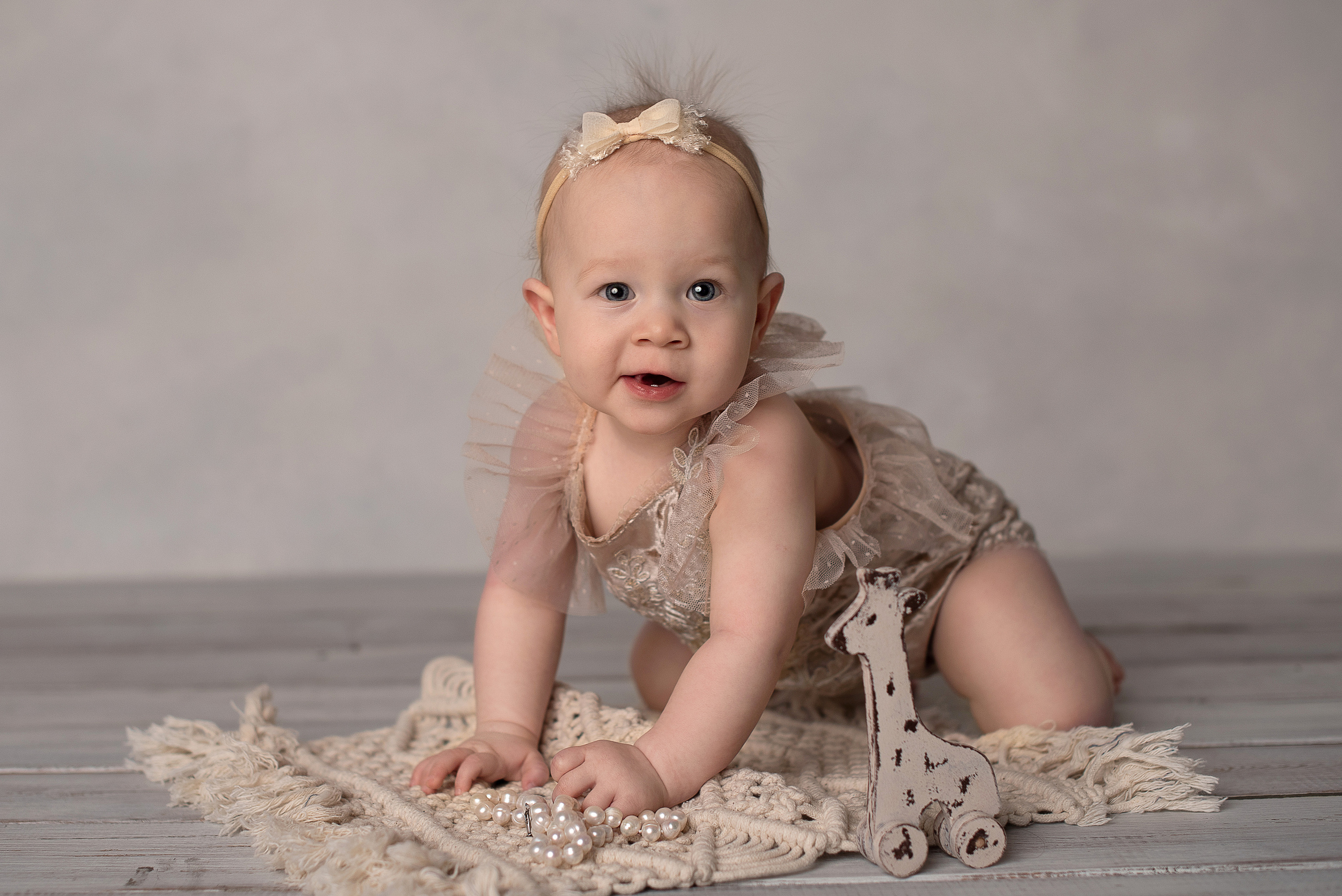 Фотосессия детей до года, детская фотосессия в г. Ярославле и Ярославс. Профессиональный фотограф Елена Красилина г.Ярославль, г. Рыбинск