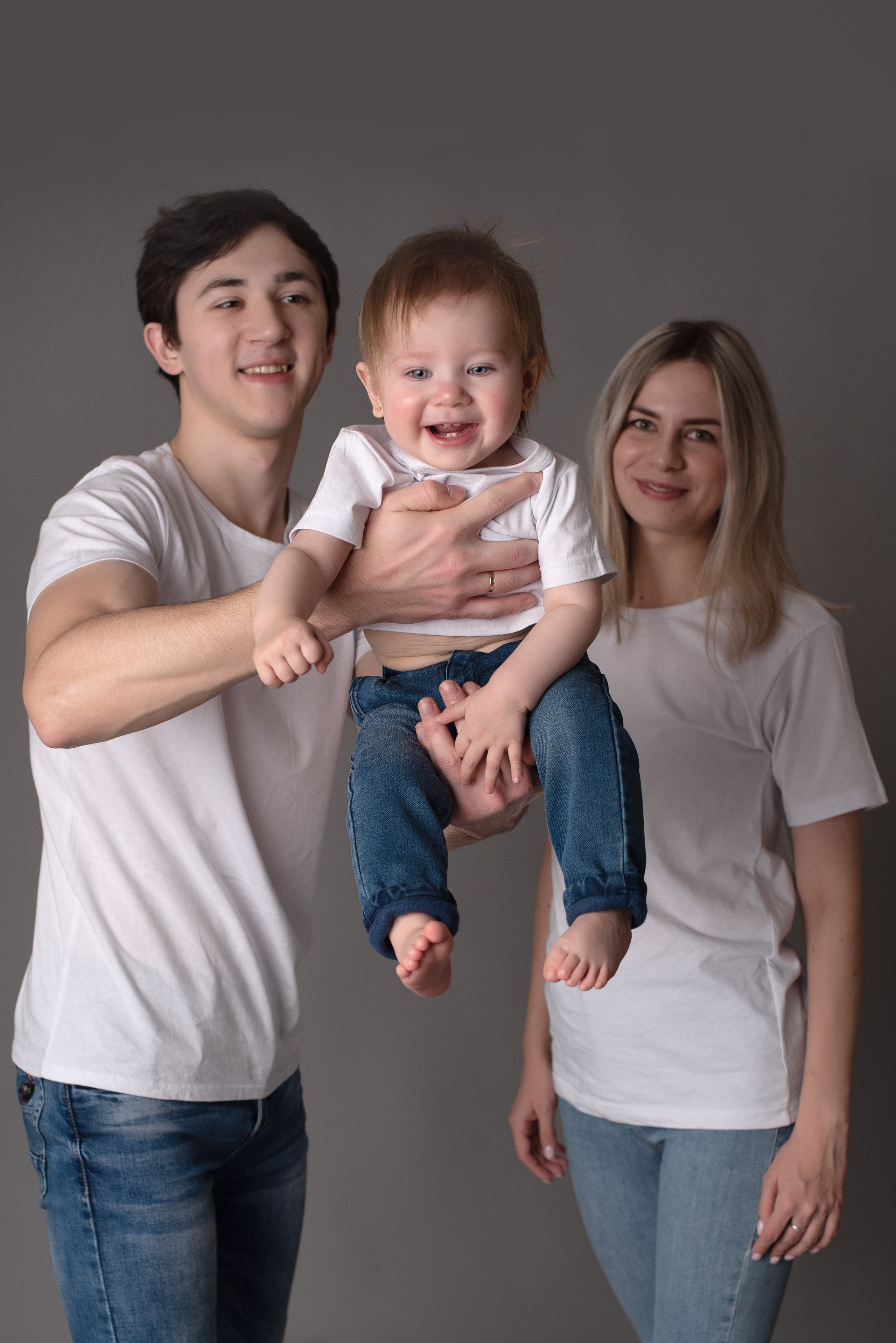 Фотосессия детей до года, детская фотосессия в г. Ярославле и Ярославс. Профессиональный фотограф Елена Красилина г.Ярославль, г. Рыбинск