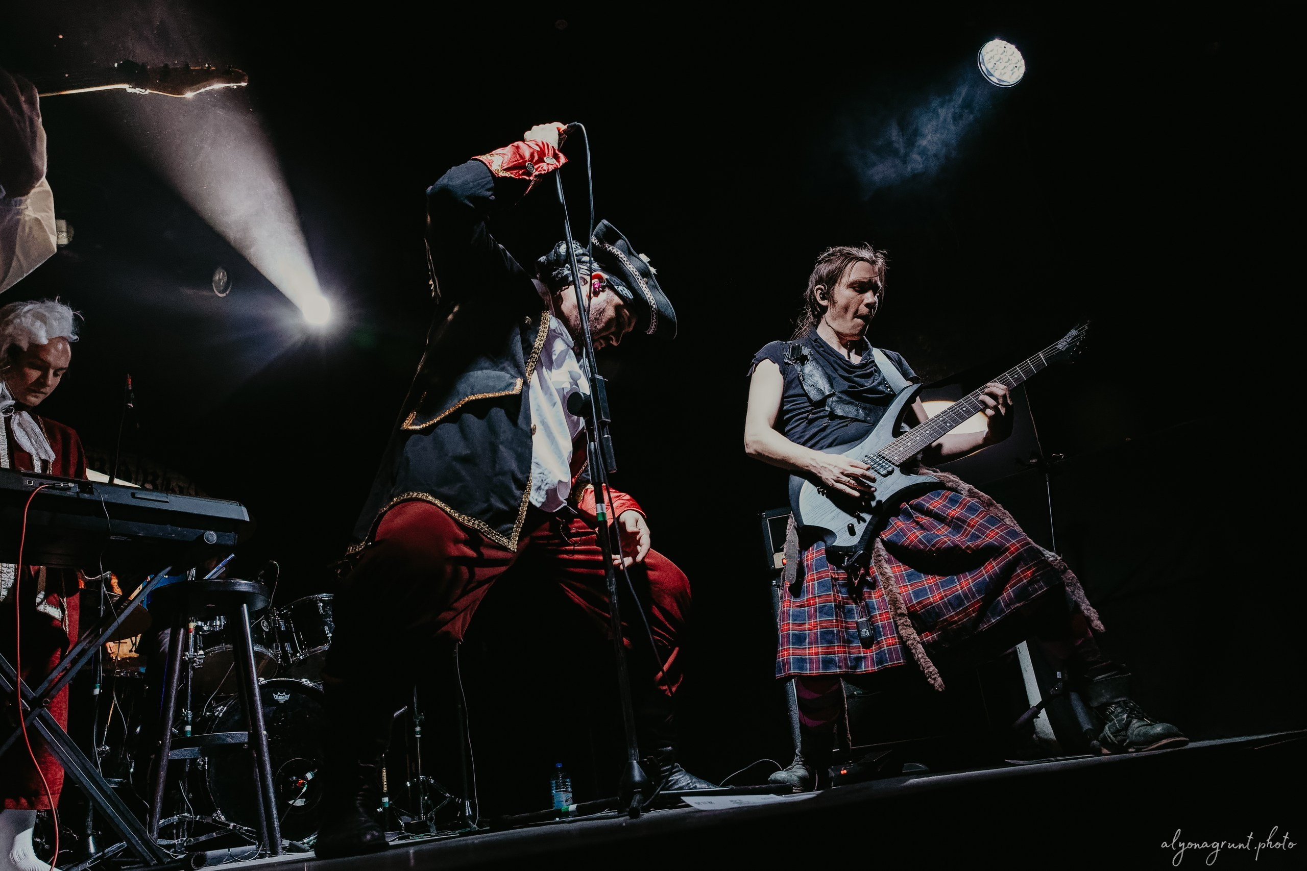 Кровавый риф, фоторепортаж, СПб, Nexus Event Space, 28.11.2025. Алена Адрианова: фотограф в Санкт-Петербурге