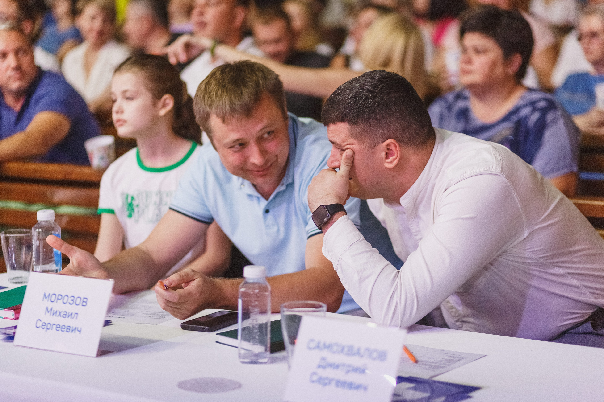 Шутки с уголка: Весёлый день с КВН в Парке Горького Таганрога. Свадебный и семейный фотограф в Таганроге Бакарюк Антон
