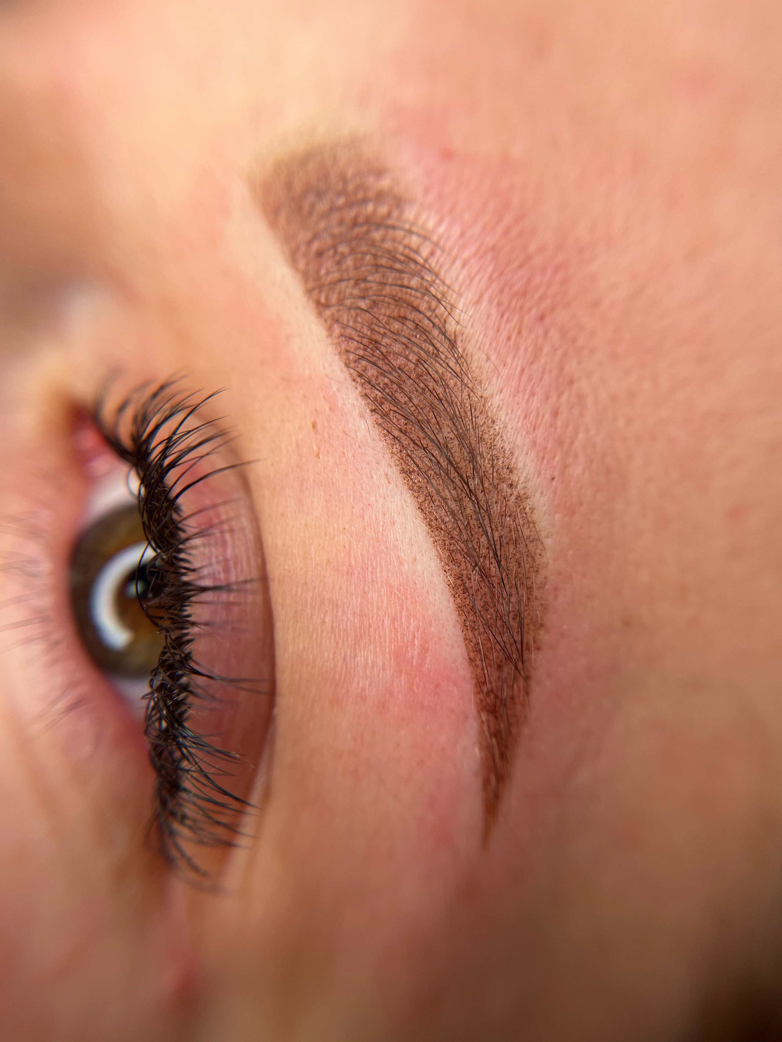 Дарья. Студия перманентного макияжа, косметологии и массажа SYMMETRY в Москве, м. Киевская